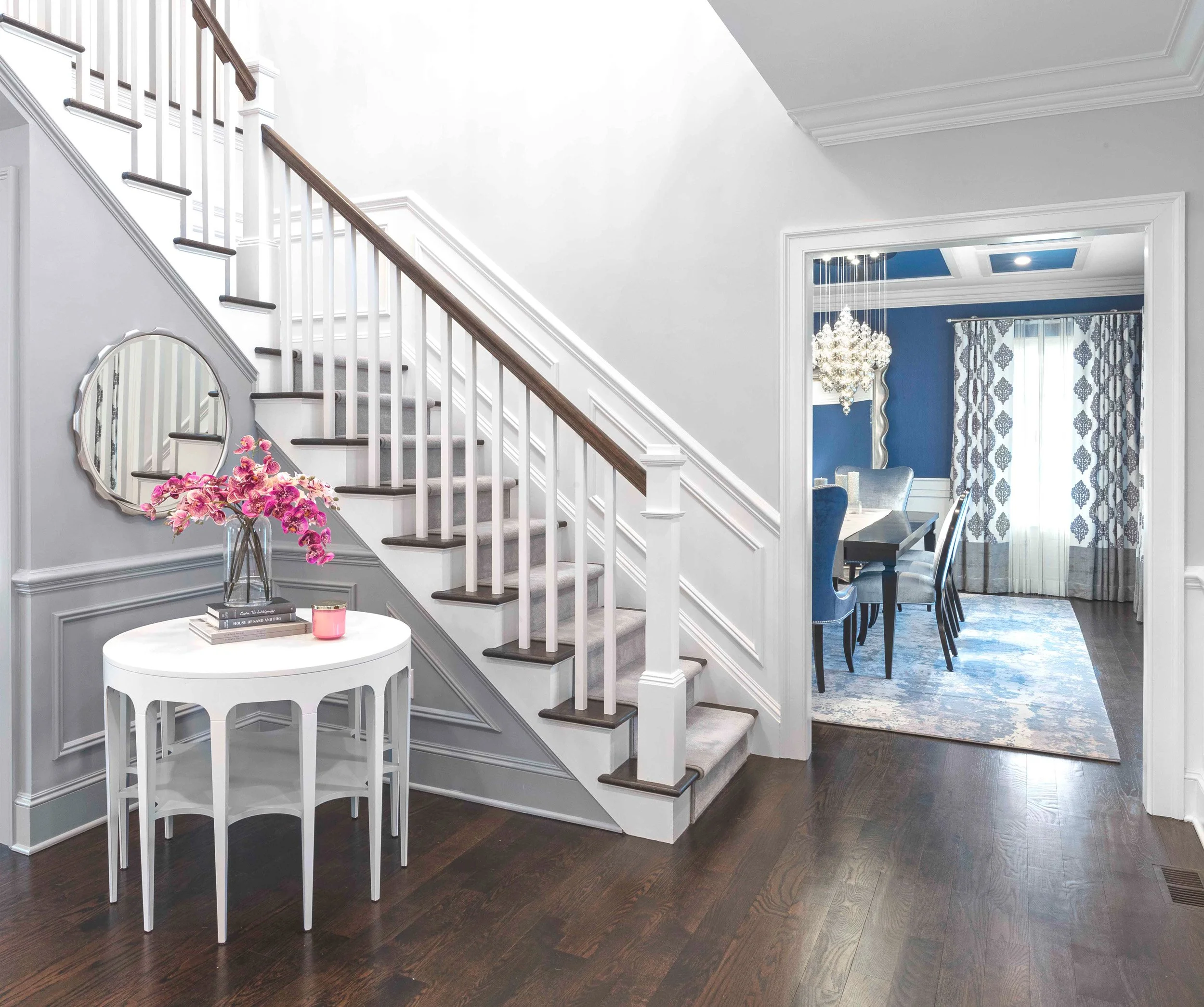 Designing the Entryway: A Foyer with Intention