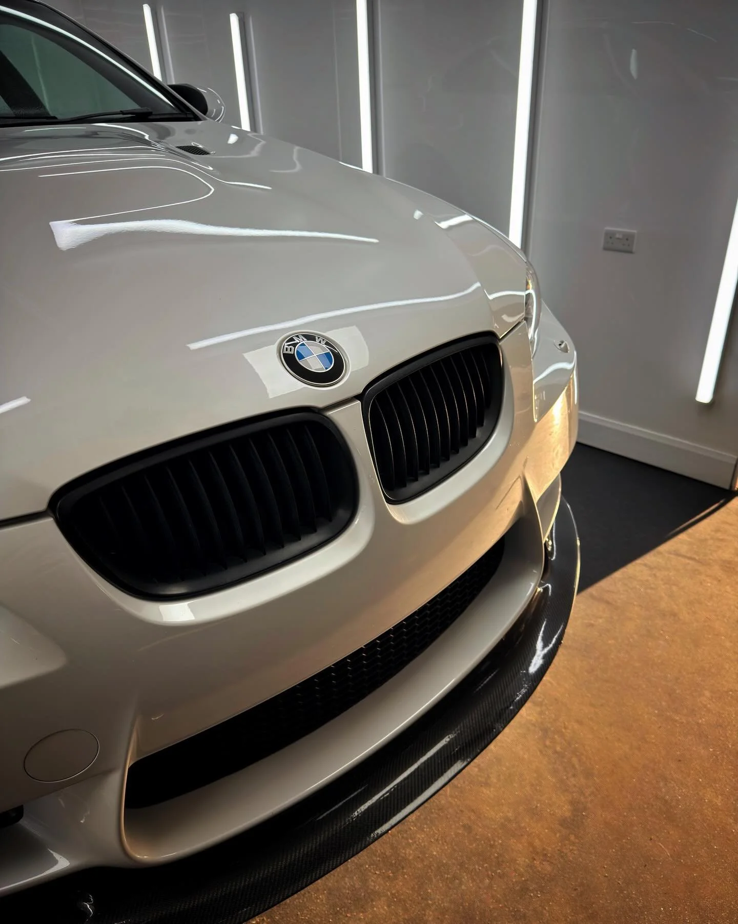 Project E92 - Paint correction, Ceramic coating, Leather restoration and more. 

#bedfordshiredetailing #hertfordshiredetailing #ceramiccoating #bmwdetailing #leatherrepair