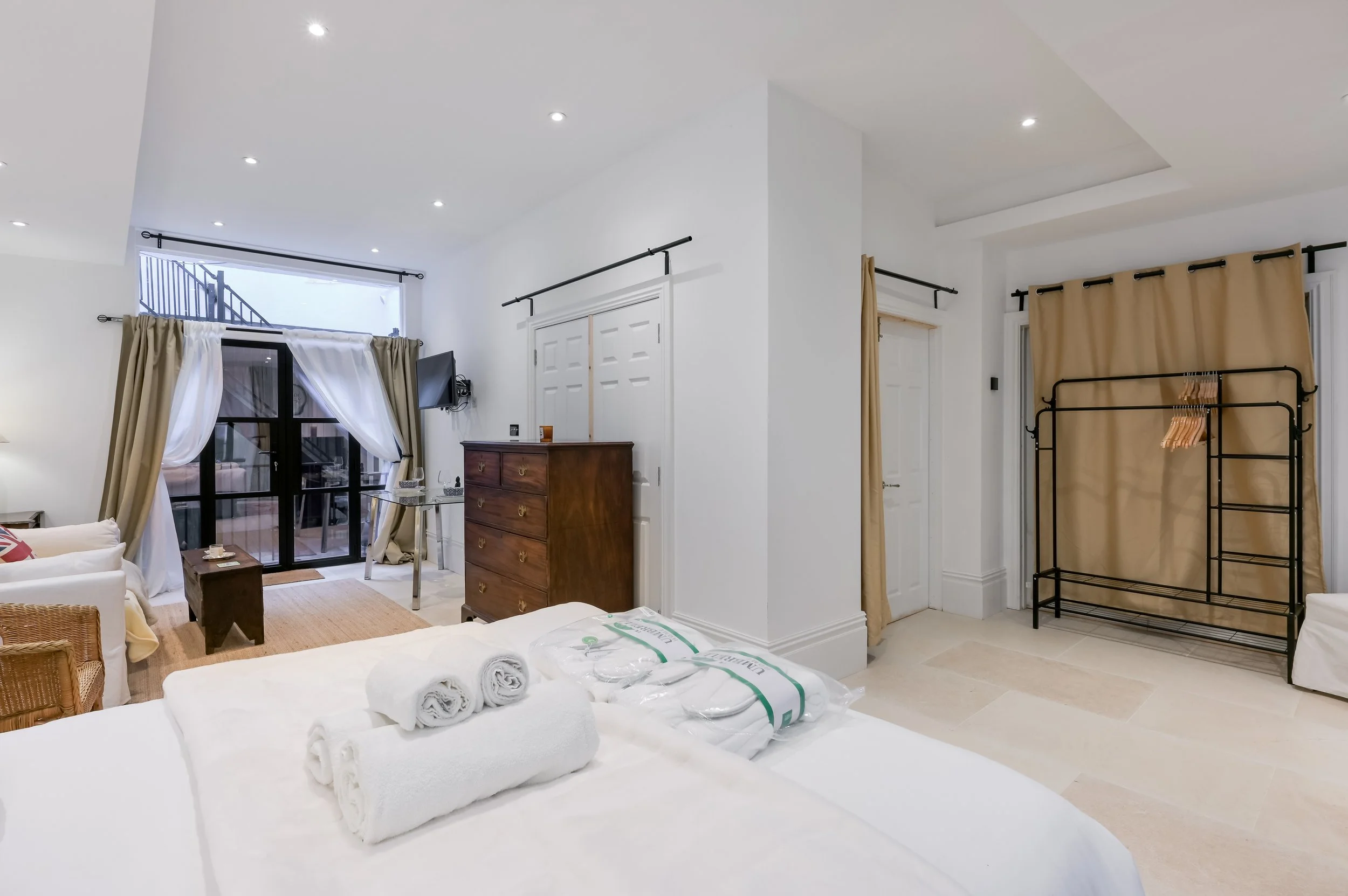 PETERBOROUGH HOUSE-20 (1).jpg