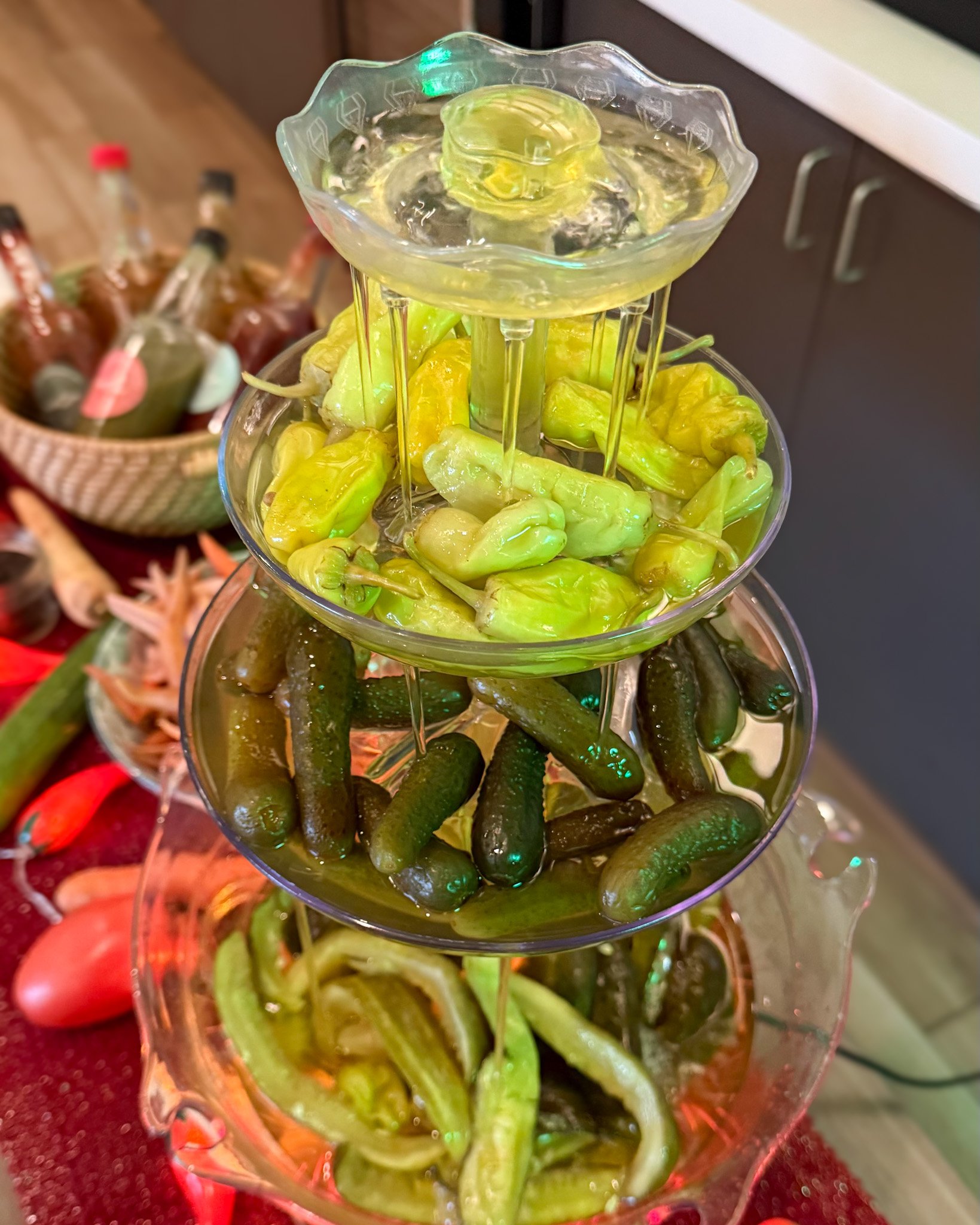 ✨ Come see our pickle fountain! 🌊🥒 

Enjoy flowing pickle juice and complement it with our house-made pickles and spicy hot sauces! It's one of our favourite things to share with friends. 

Join us every weekend for our unforgettable pickle buffet 
