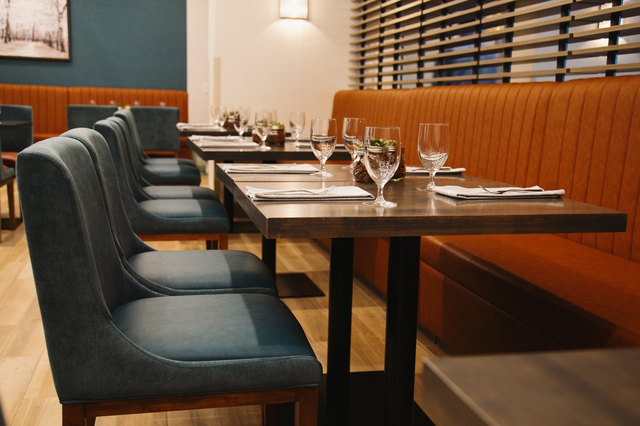 🍽️ Dinner plans sorted for tonight! Join us at Pickle Jar for some delicious comfort food made from scratch. 🥒✨ Reserve your table at picklejarfredericton.com and let us take care of the rest! 💚 

#PickleJar #FrederictonEats #Foodie #DinnerTime #C