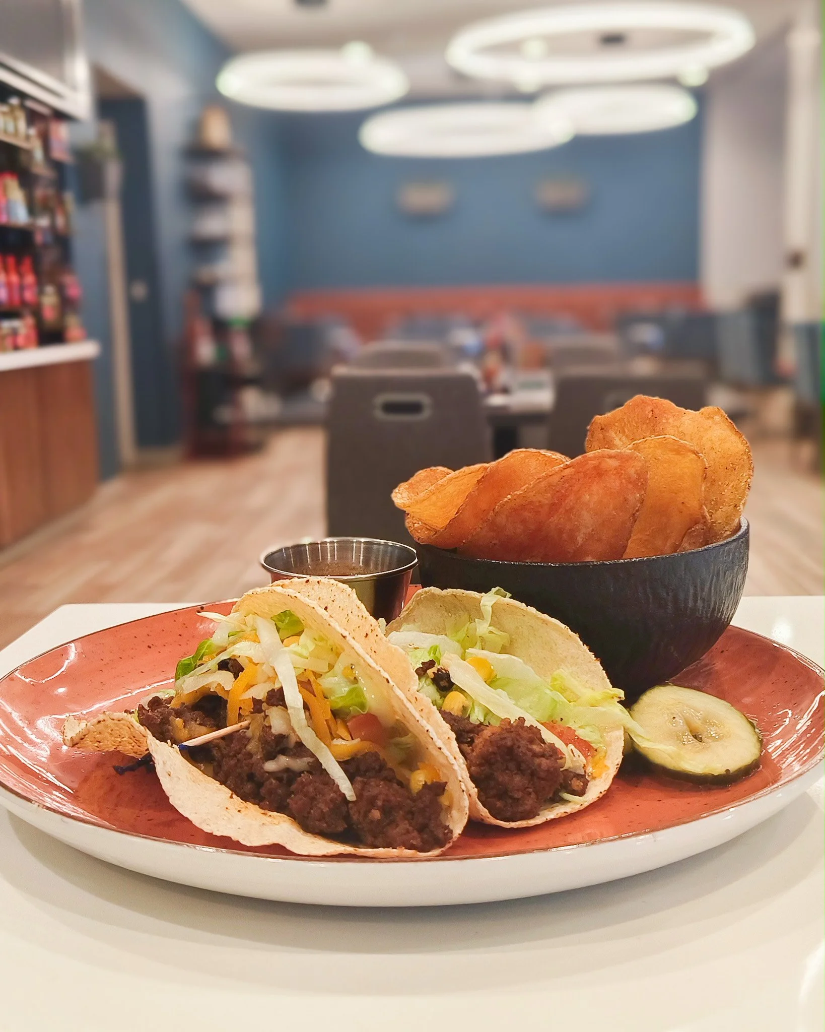 🌮 This week's Chef's Lunch is proof that tacos shouldn't be just for Tuesdays 🌮

Two Beef Tacos &middot; corn tortillas &middot; avocado aioli &middot; tomato &middot; corn &middot; lettuce &middot; cheese 

👉 Available Monday to Friday, from 11am