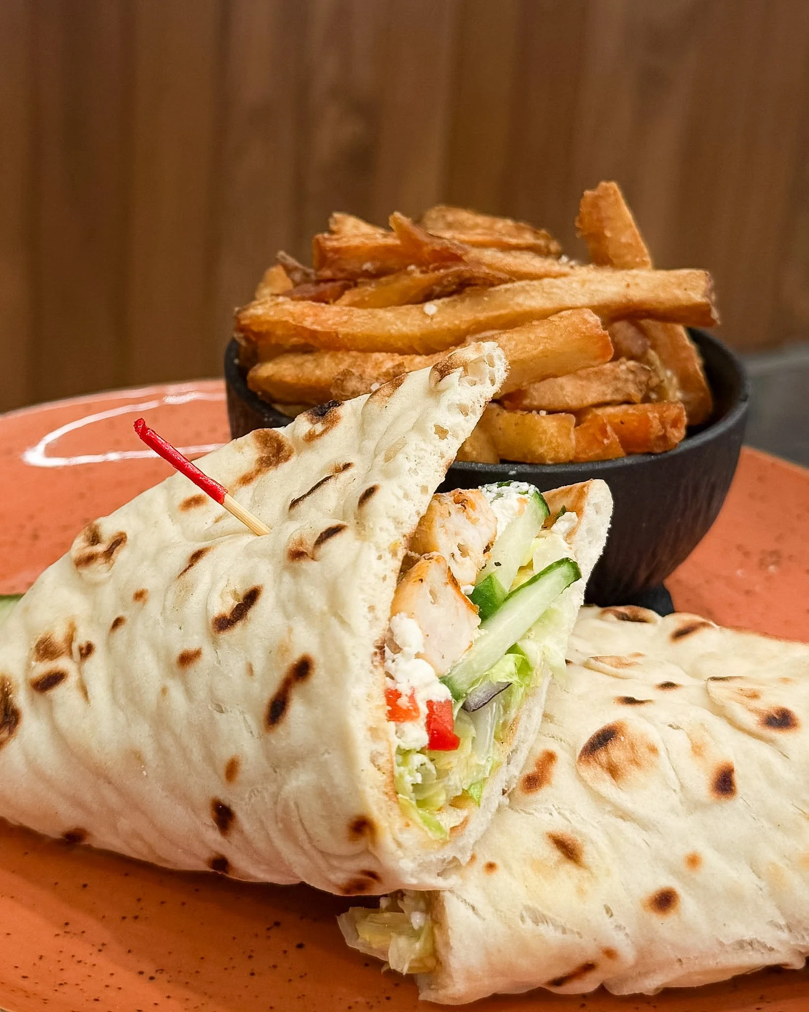 This week's Chef's Lunch is a must-try: the Chicken Pita! Bursting with crunch, colour, and a flavourful kick from our South Indian Gunpowder Aioli! You won&rsquo;t forget this delicious combo! 🙌

👉 What&rsquo;s in it? 
&middot; Chicken &middot; Cu