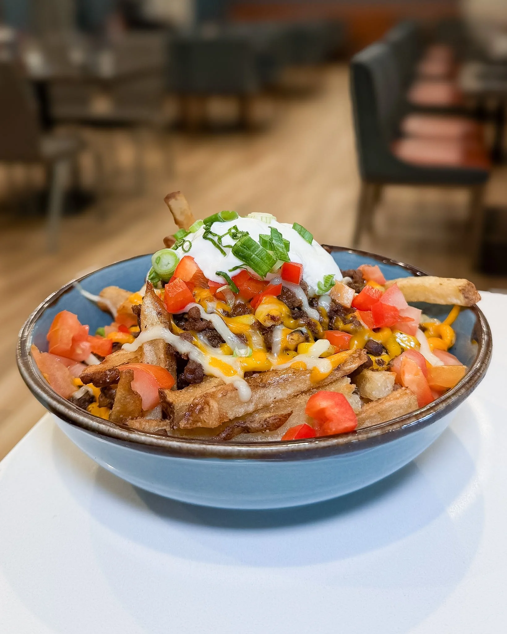 This week's Chef's Lunch means business 🍟✨ 
Meet the mouthwatering Fry Supreme:

french fries &middot; taco beef &middot; charred corn &middot; mixed cheese &middot; tomato &middot; green onion &middot; sour cr&egrave;me

👉 Available from Monday to