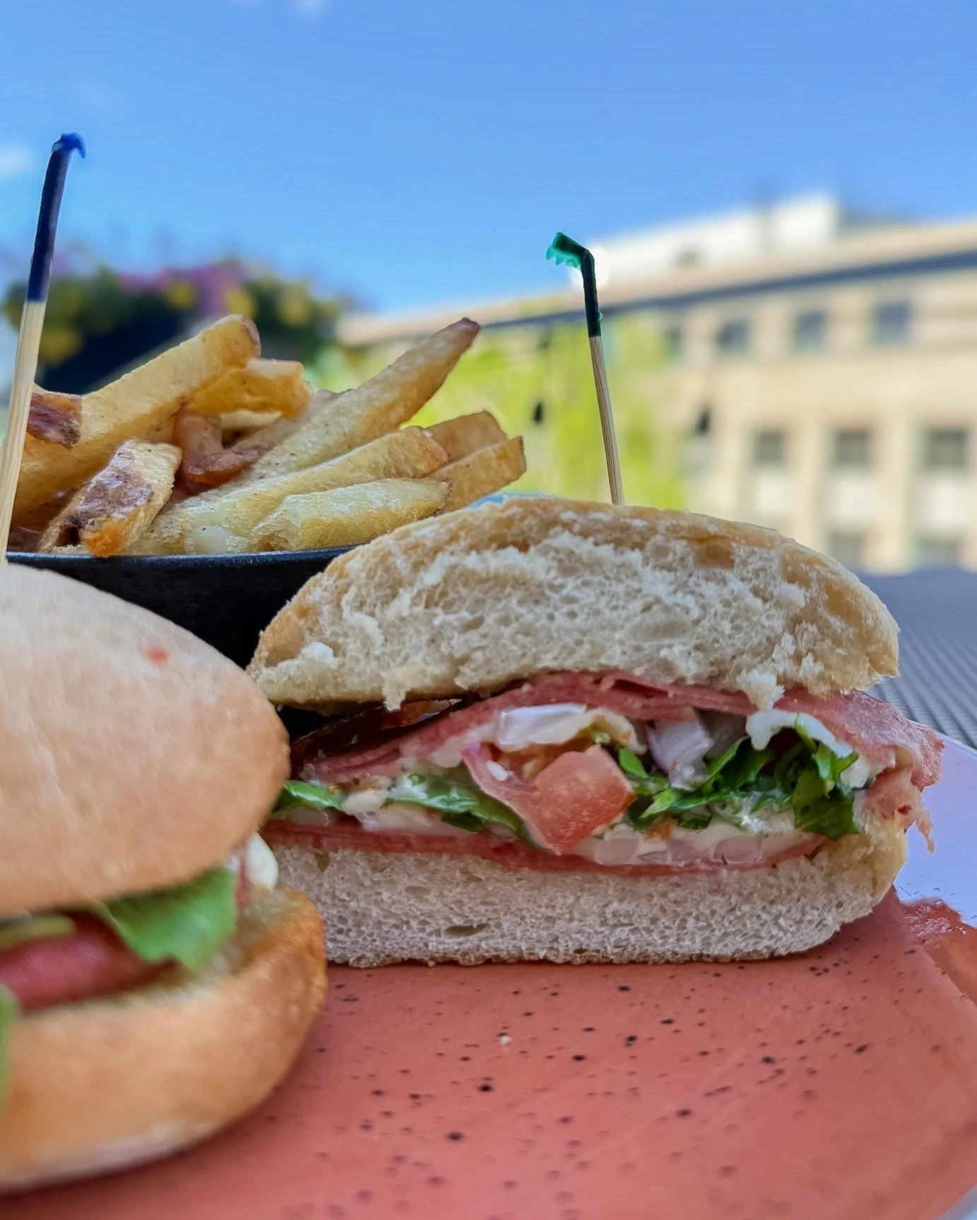 ✨ The Italian Sandwich is this week's Chef's Lunch, and you've still got time to try it! ✨

🥪 Italian Sandwich:
&middot; Salami &middot; Fresh Mozza &middot; Pickled Tomato &middot; Arugula &middot; Italian Mayo &middot; Toasted Housemade Hoagie &mi