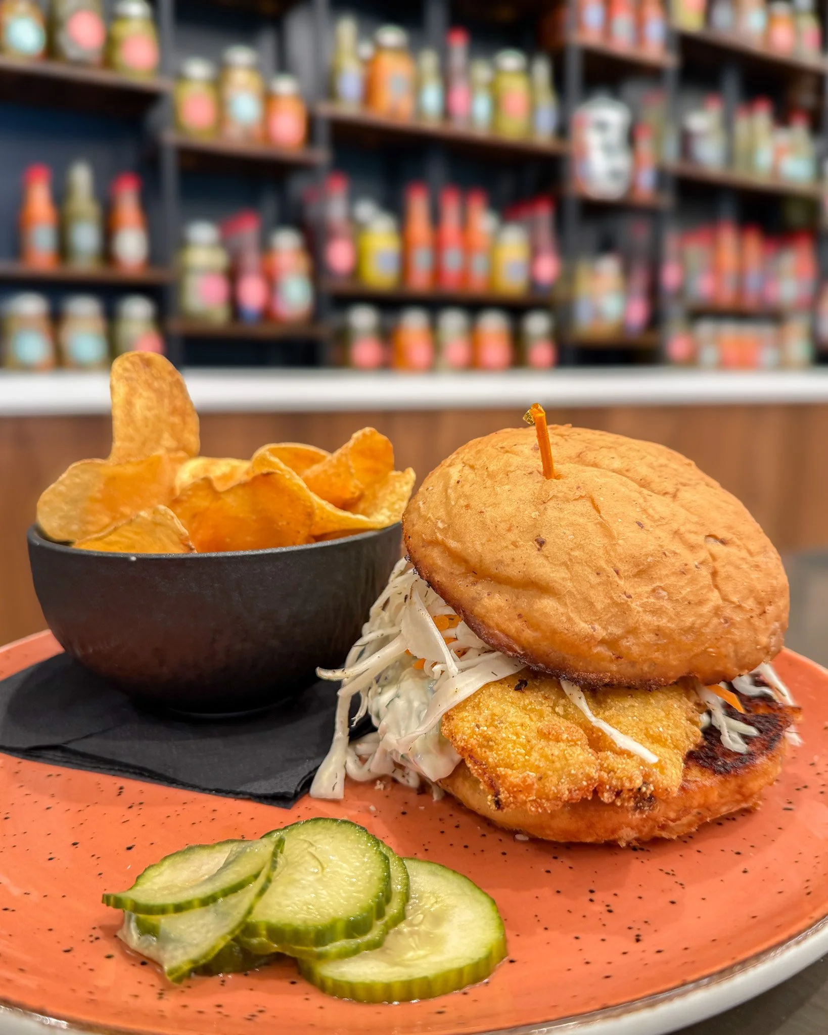 This week's Chef's Lunch is the reason we look forward to Mondays. 🐟

🍔 Catfish Burger: 
&middot; Buttermilk Soaked Cornmeal Crusted Catfish &middot; Green Onion &amp; Bacon Tartar Sauce &middot; Pickled Coleslaw &middot; Housemade Bun &middot;

En