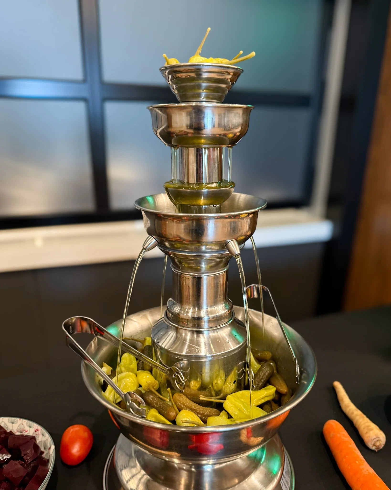 4 reasons to have dinner at Pickle Jar tonight 👇🍸

1. It's Friday, and you literally deserve it. 
2. We have a brand new menu full of delicious bites just waiting for you to try. (Seriously, where do we even start 👀)
3. You'll get to enjoy live mu