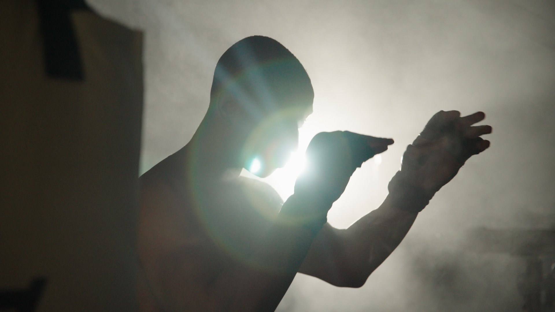 Everlast Sync.00_00_06_05.Still009.JPG