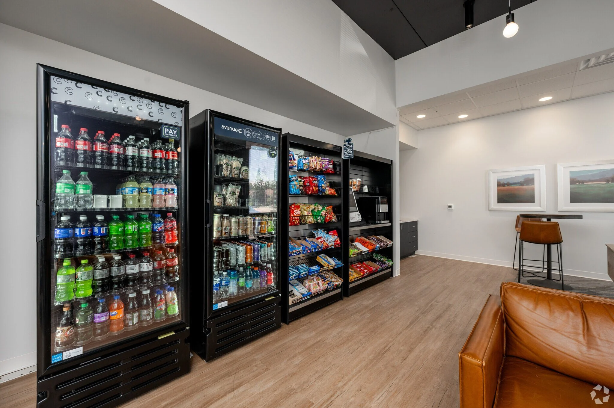 3901-W-86th-St-Indianapolis-IN-Interior-Photo-11-LargeHighDefinition.jpg