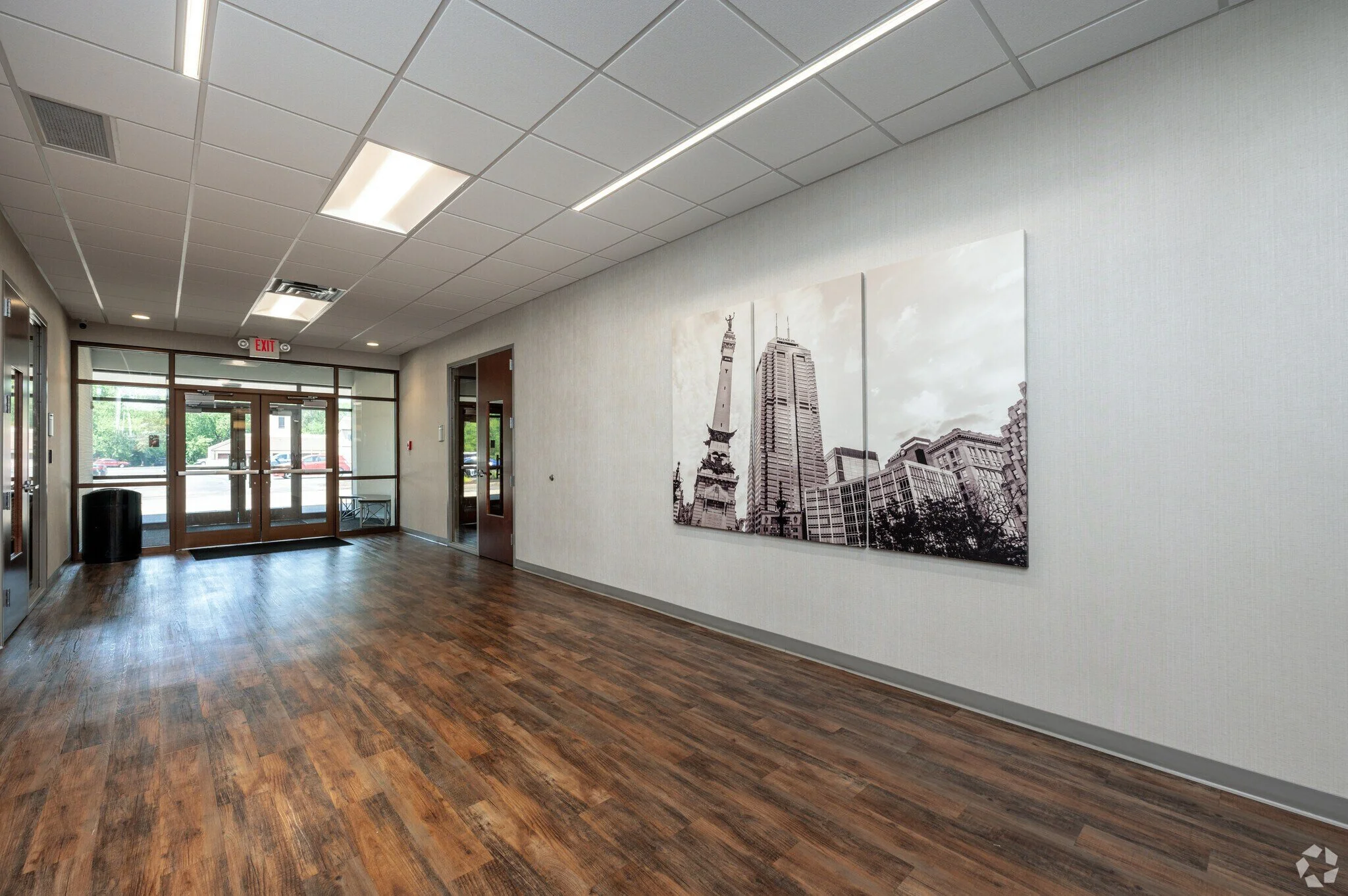 3901-W-86th-St-Indianapolis-IN-Interior-Photo-13-LargeHighDefinition.jpg