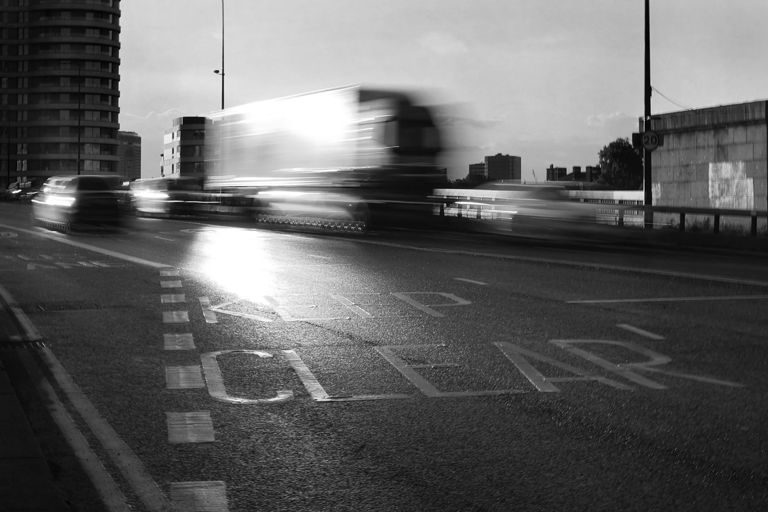 Keep Clear, Vauxhall - JDSA5997.jpg