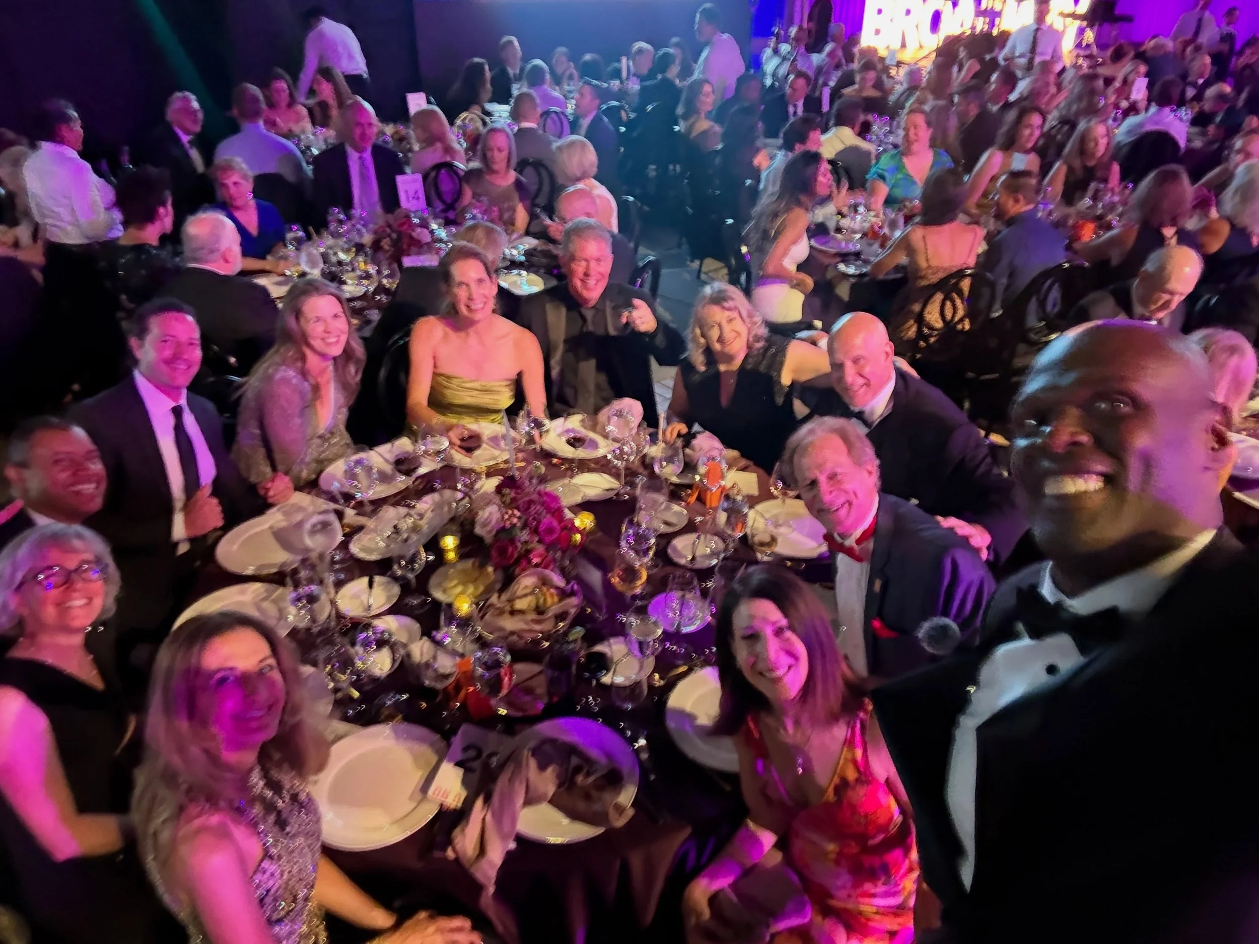 What a table! Such a fun night at the DRAA On Broadway Gala! 🎭 Great company, great cause, great night!