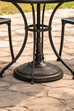 NUU GARDEN Umbrella Bases
Umbrella stands for a cozy garden setup. Durable and stylish for your garden, patios, decks, and balconies.
