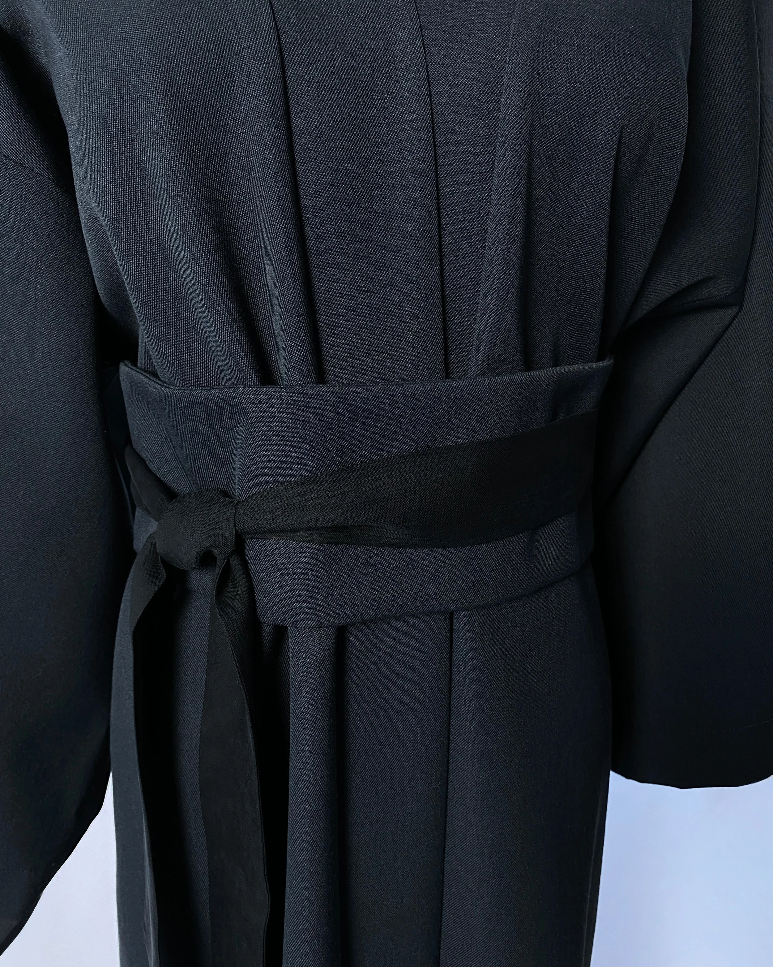 eest vöö closeup käteta.jpg