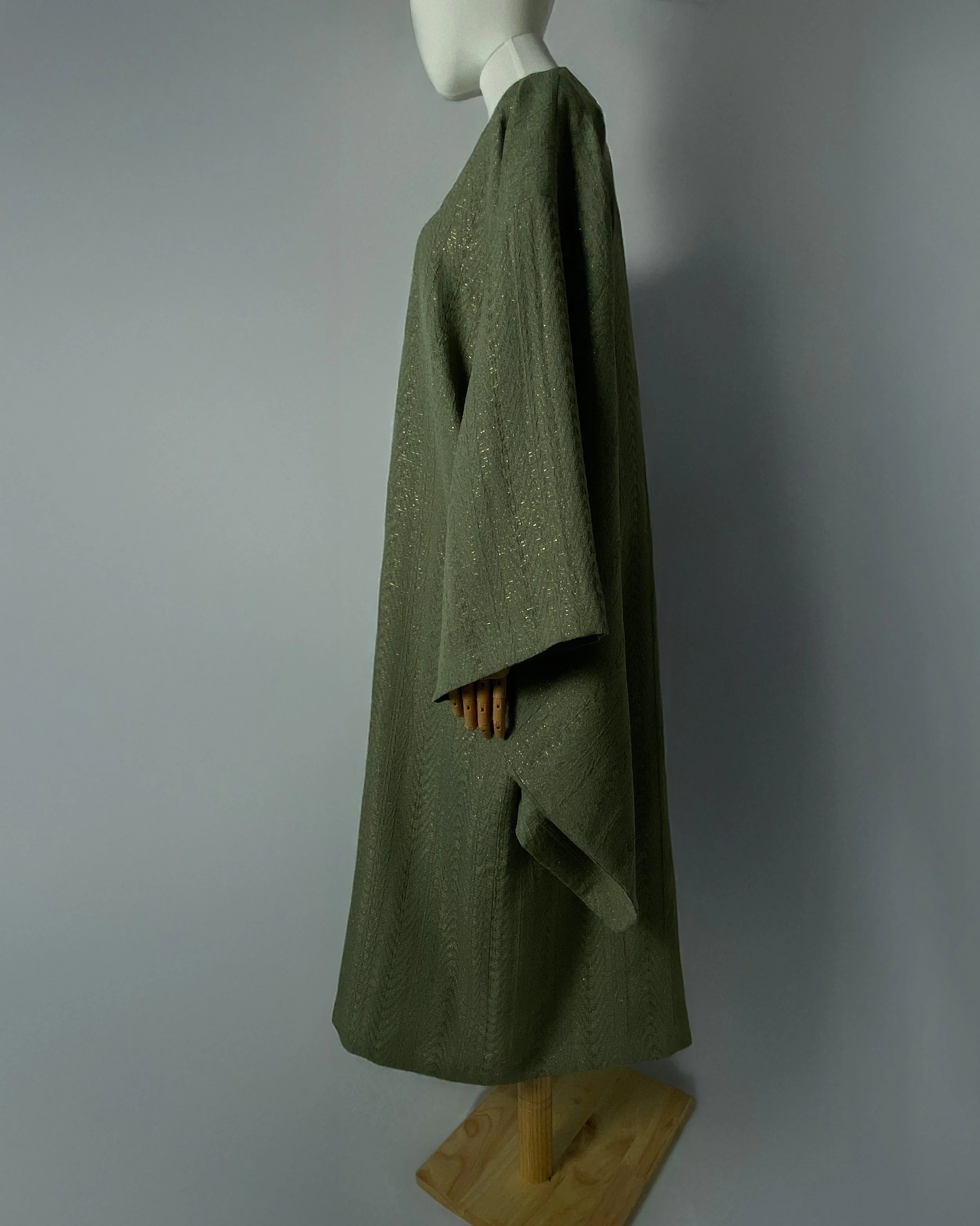 Olivine Grace, külgvaade-Prosinga Studio.jpg