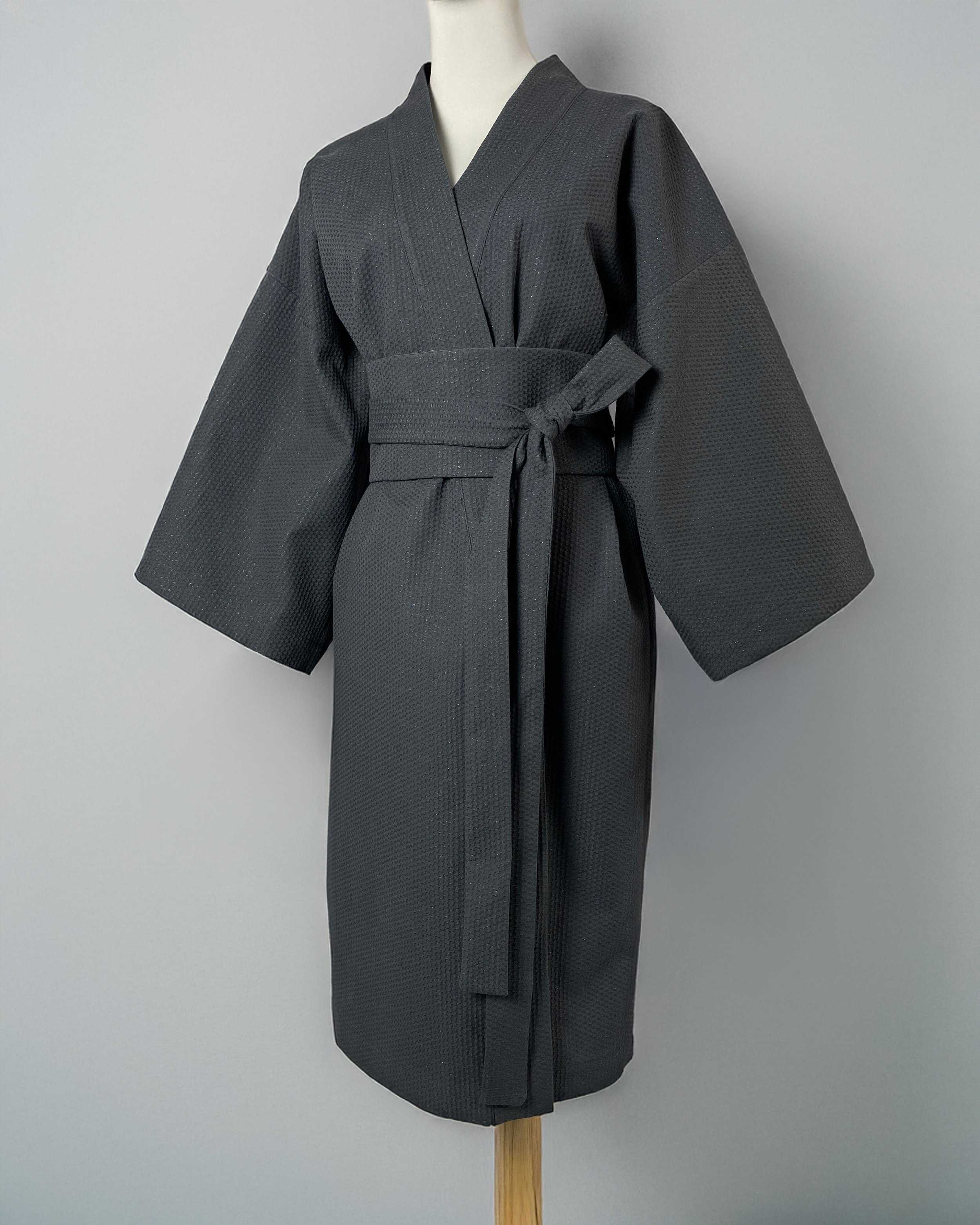 HELGA, eestvaade laia vööga-Prosinga Studio.jpg