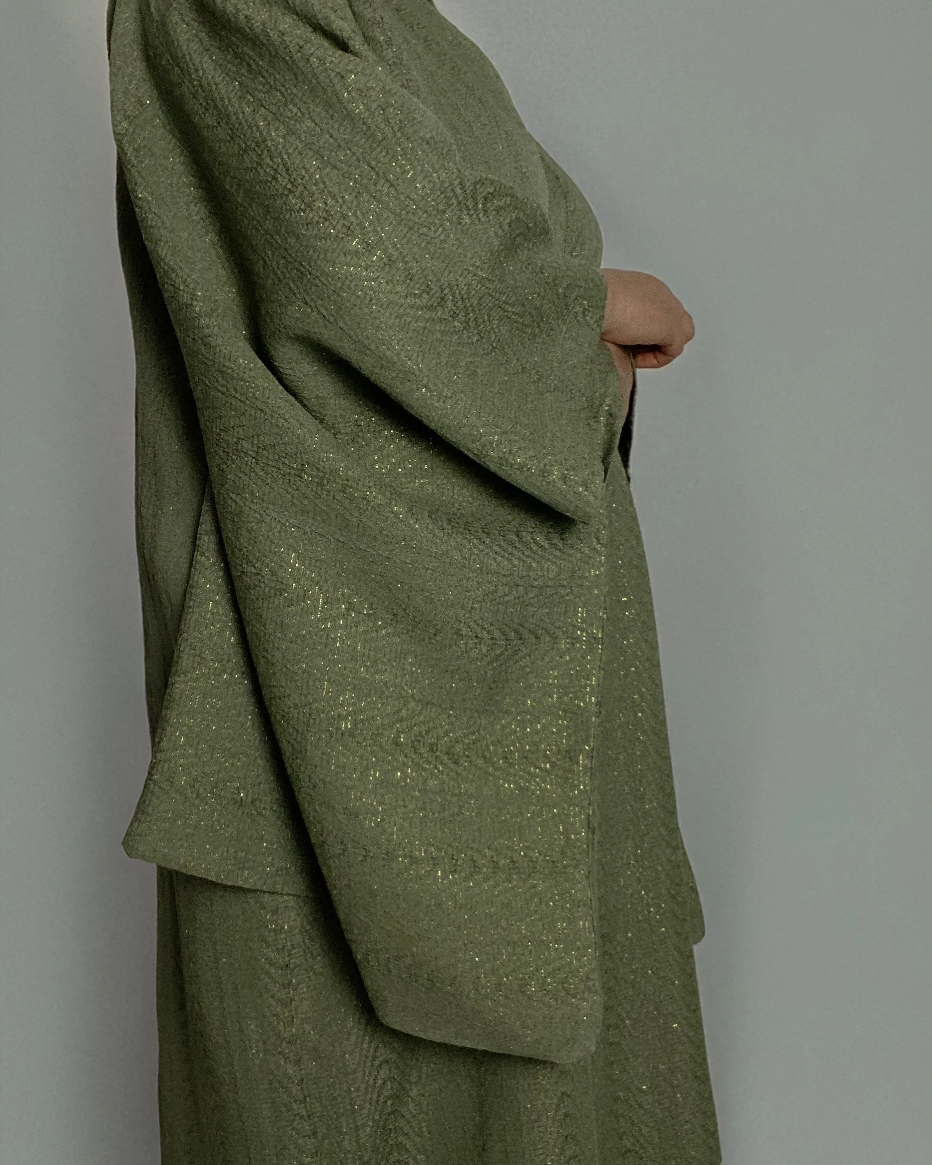 Olivine Grace,külgvaade varrukas-Prosinga Studio.jpg