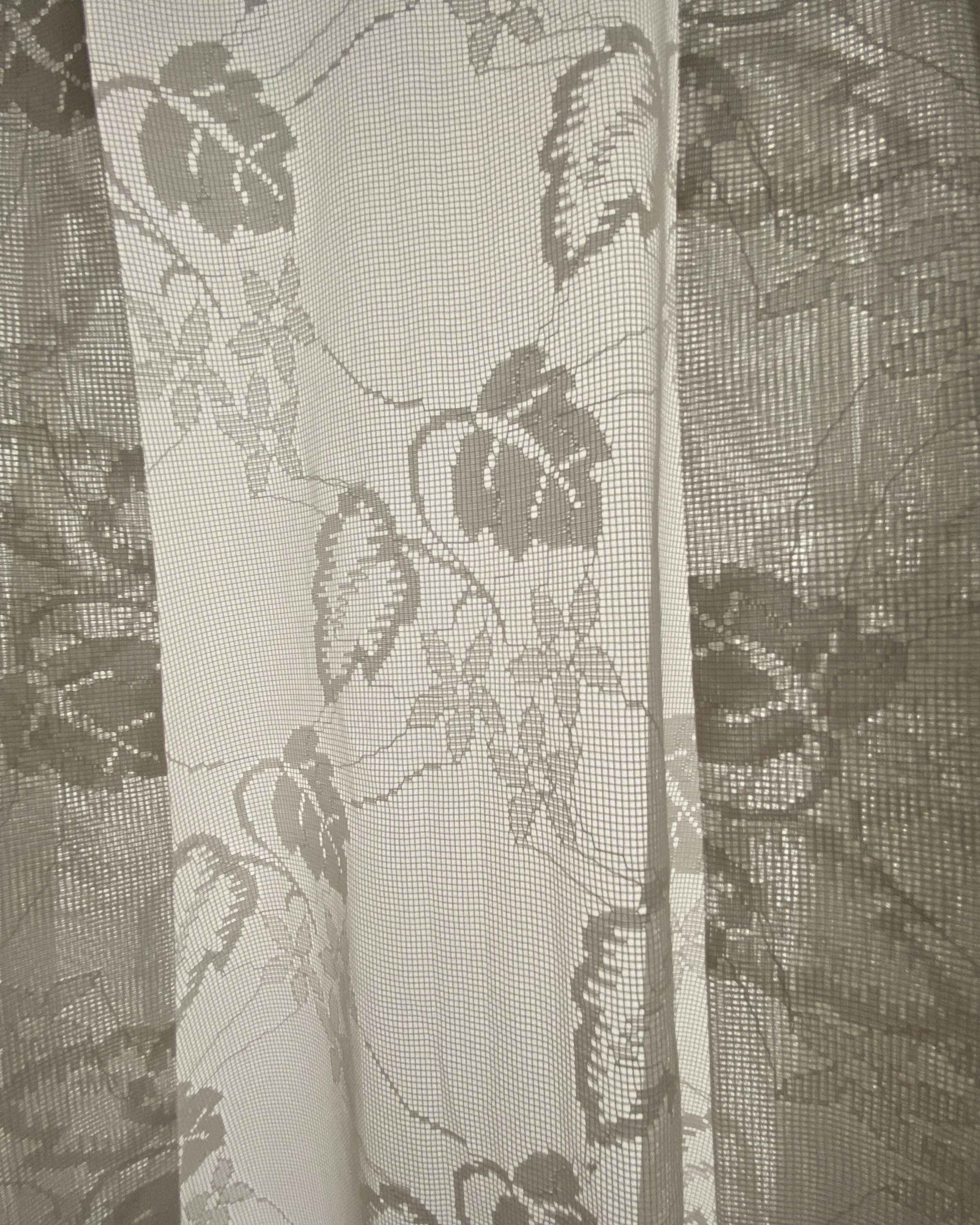 Chant Veil, kangas-Prosinga Studio.jpg