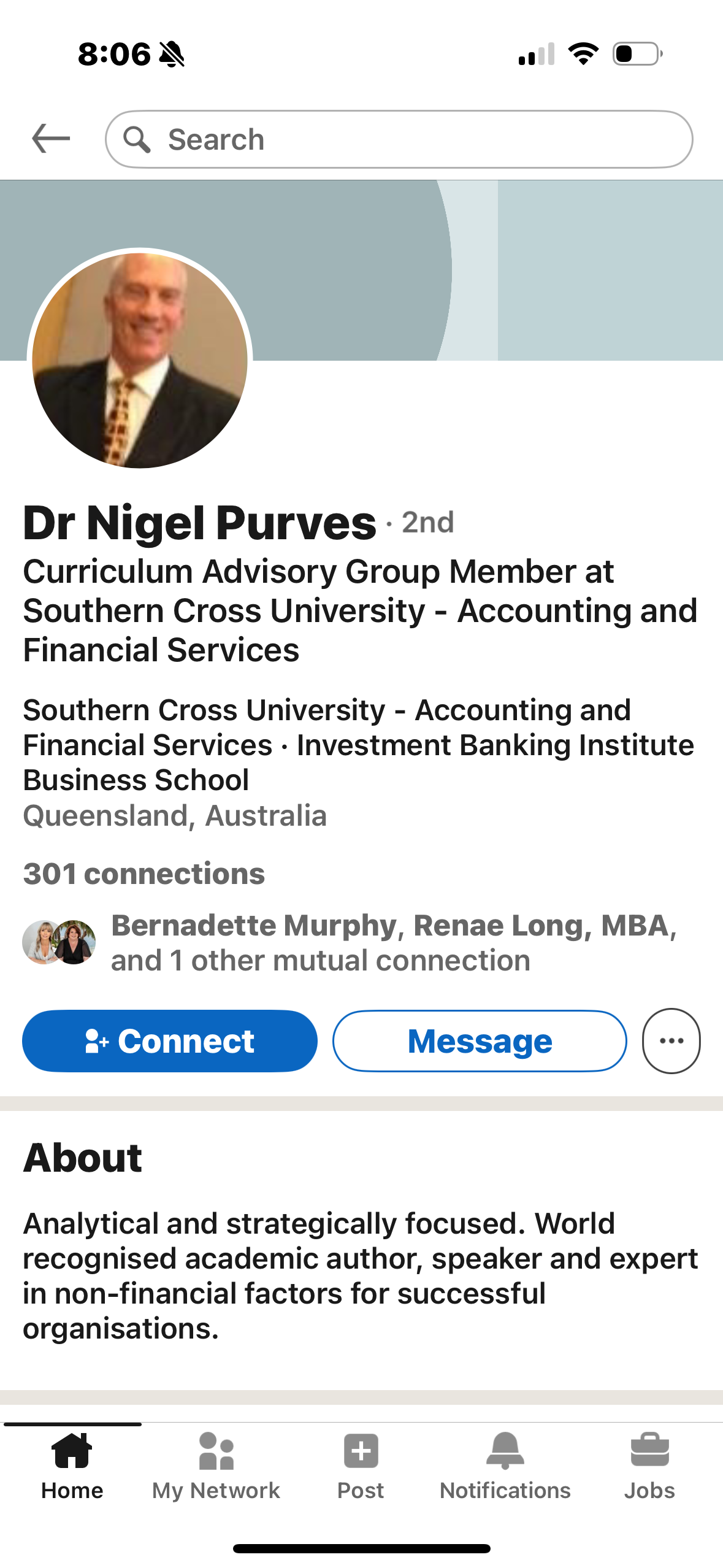 Dr. Nigel Purves