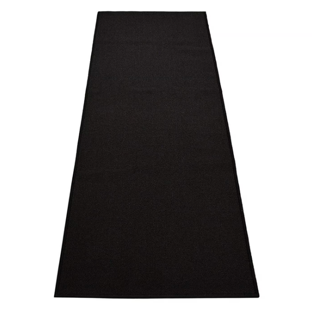 40’ Black Runner Carpet