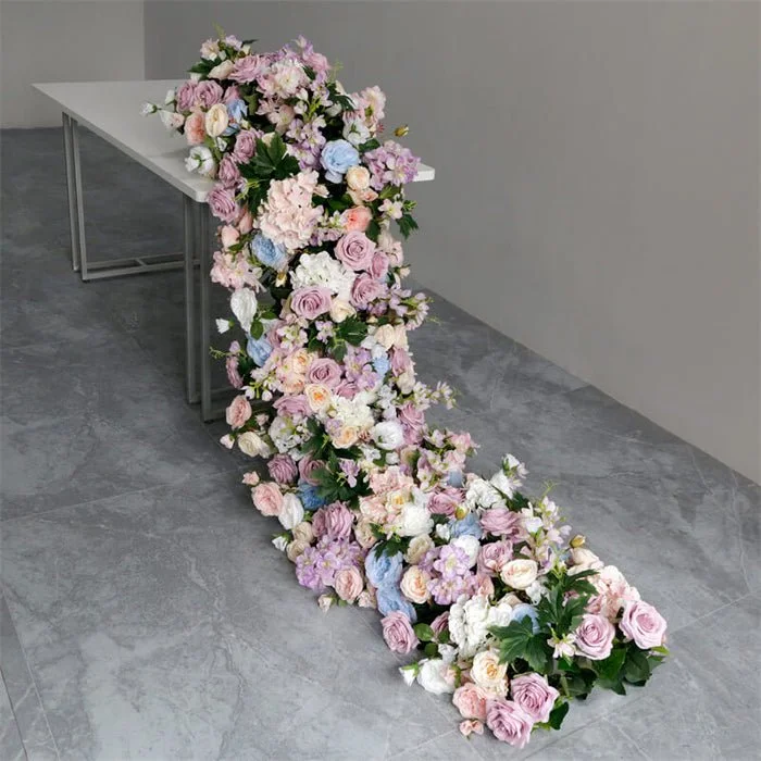 Dusty Floral Tabel Runner