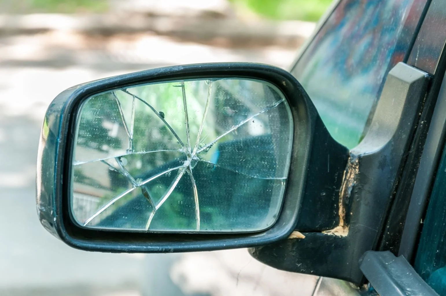 Auto Mirror Repair