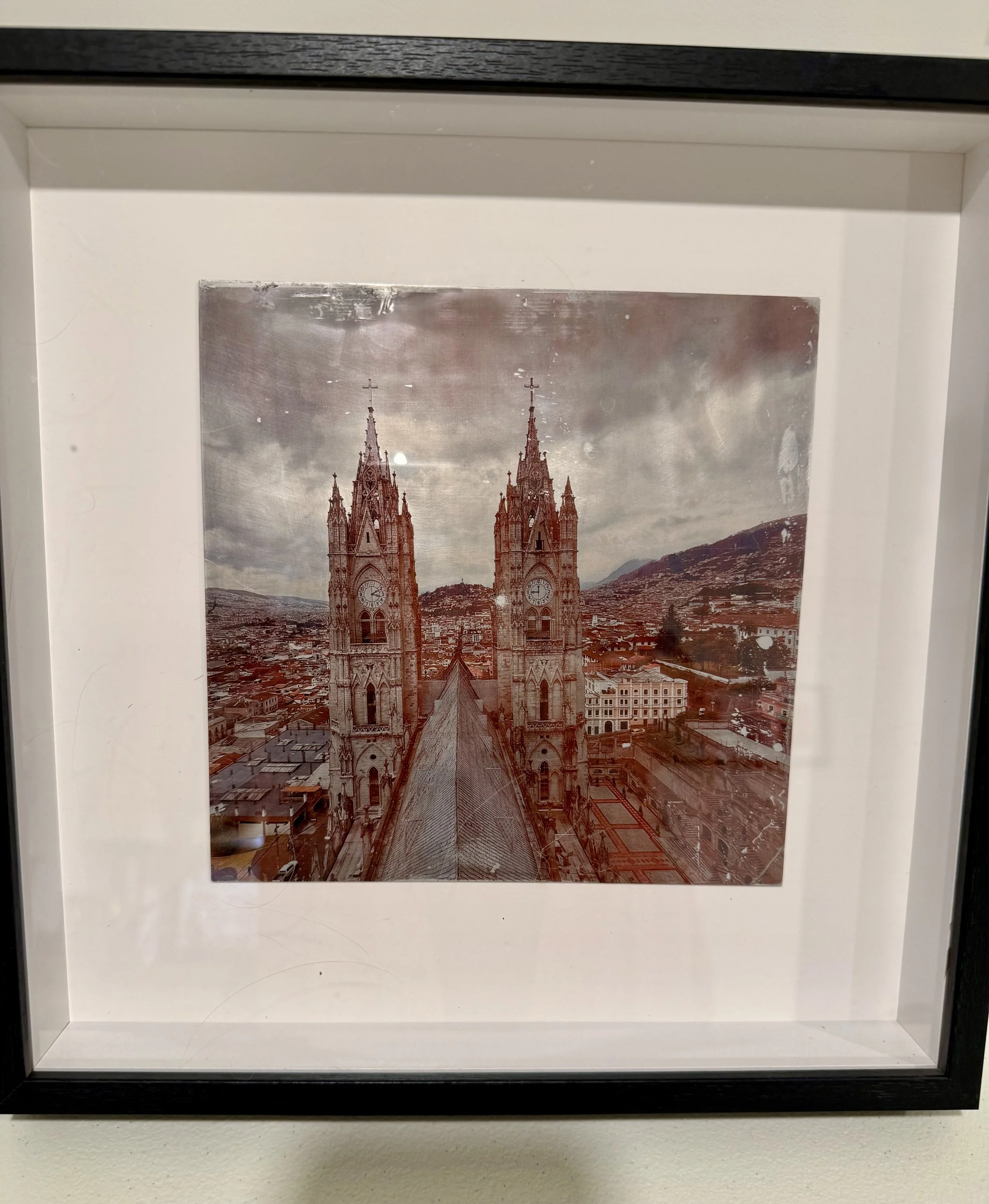 Between the Towers - Ecuador