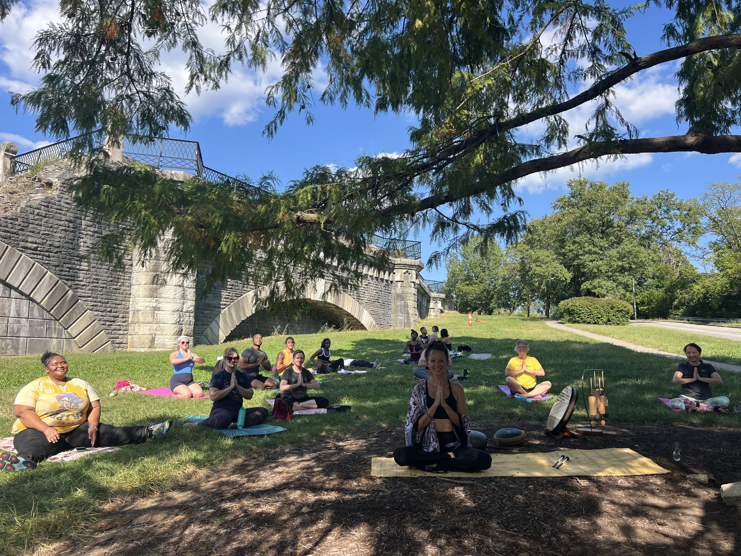 Yoga: Tom Jones Commons (Eden Park)