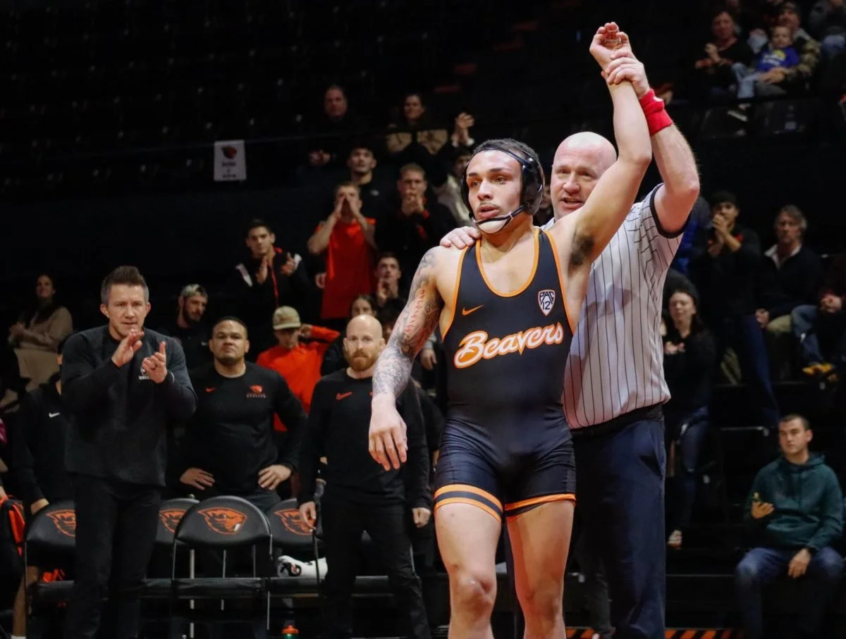 Stanford barely escapes Beavers jaws