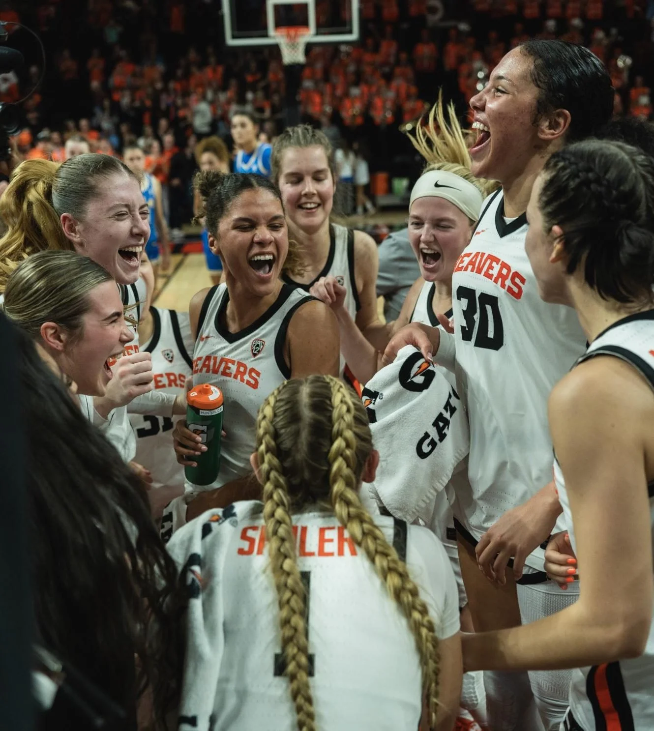 Oregon State bests the Bruins with buzzer beater, 79-77
