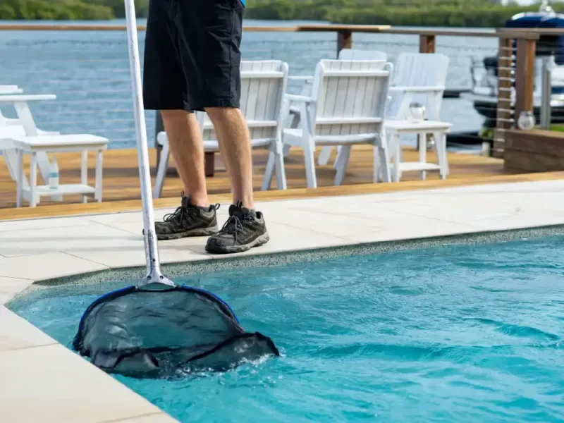 Small fiberglass pool with easy maintenance design