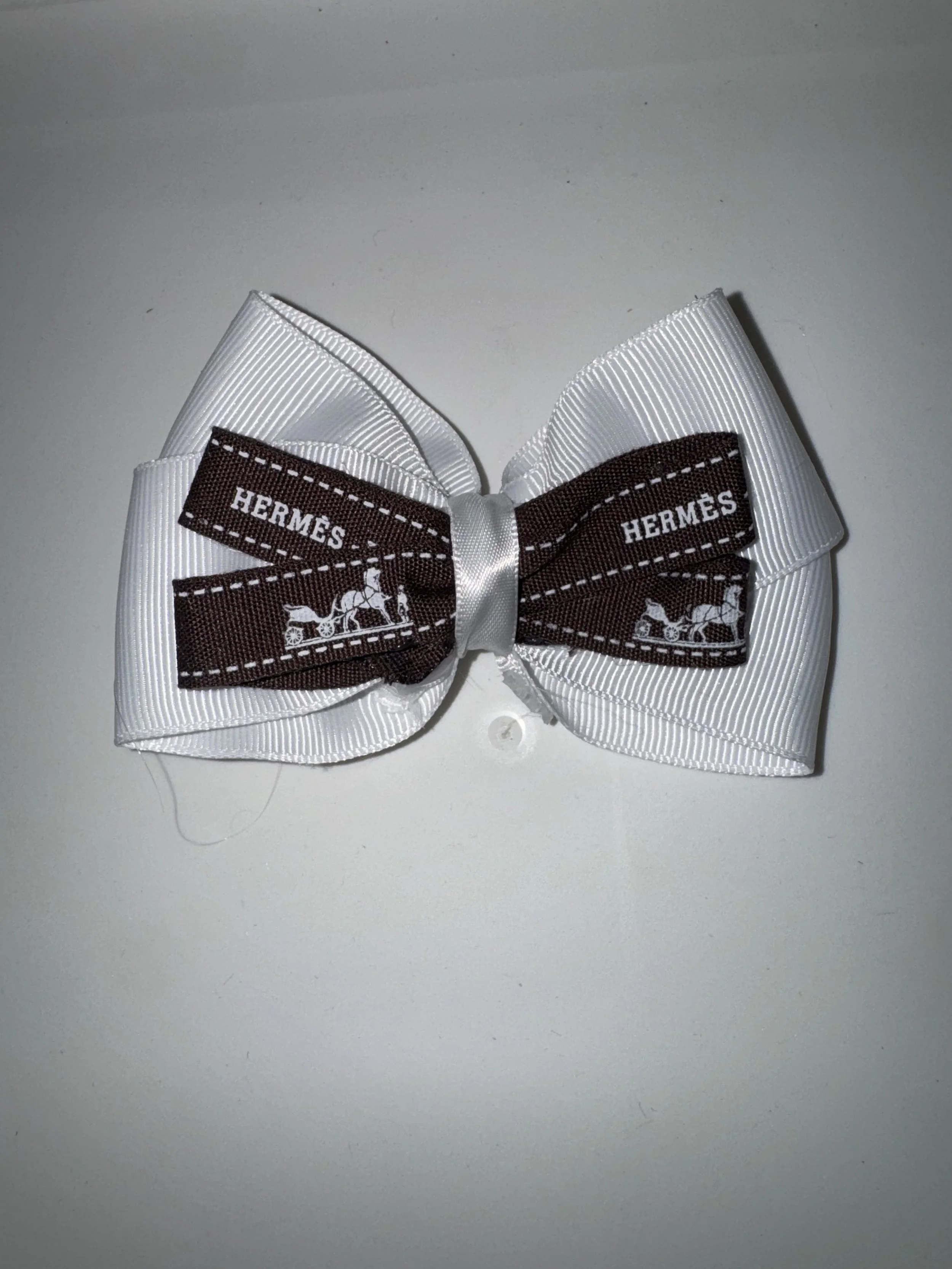 Hermes boutique bow