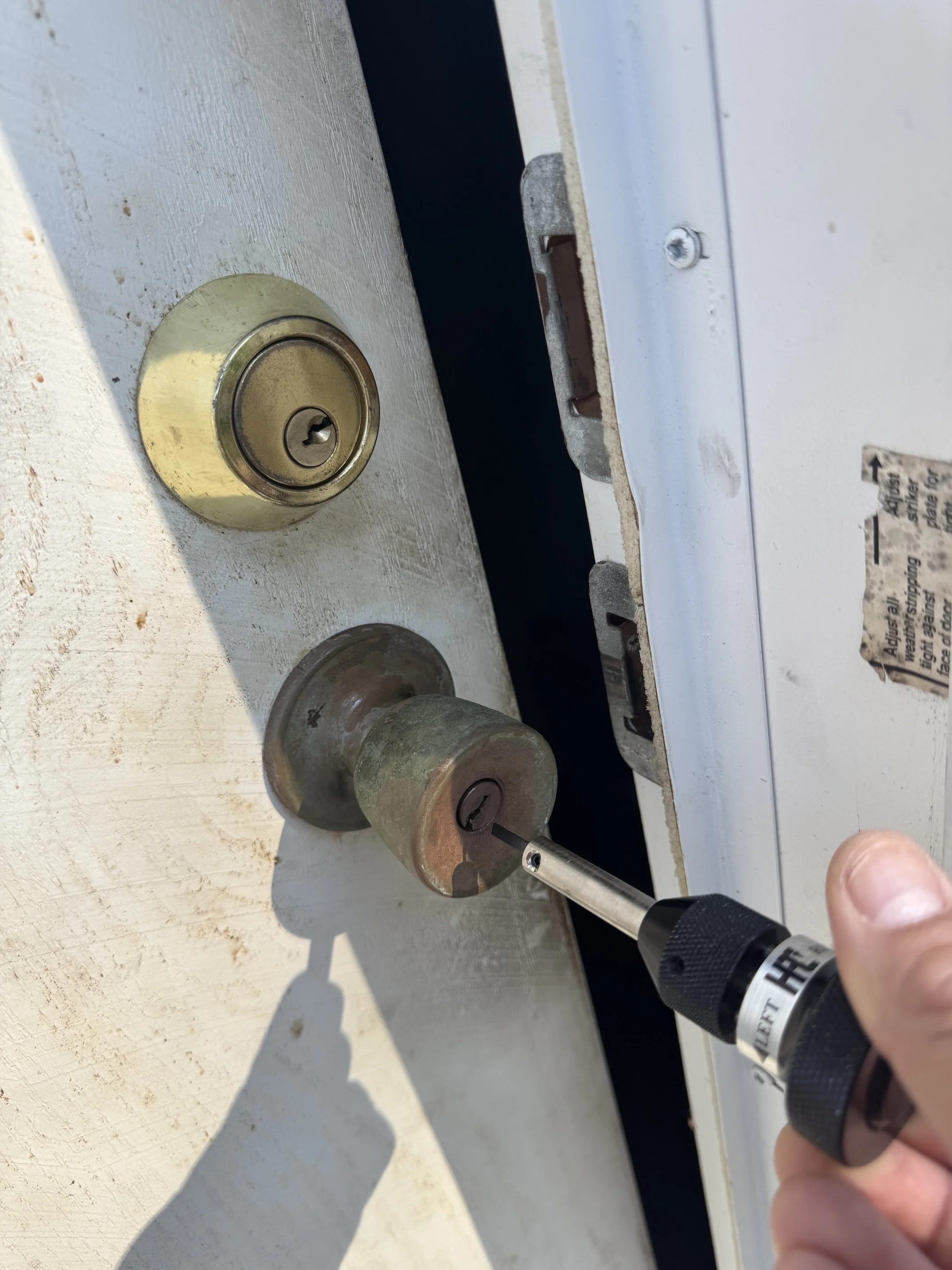 Picking Lock