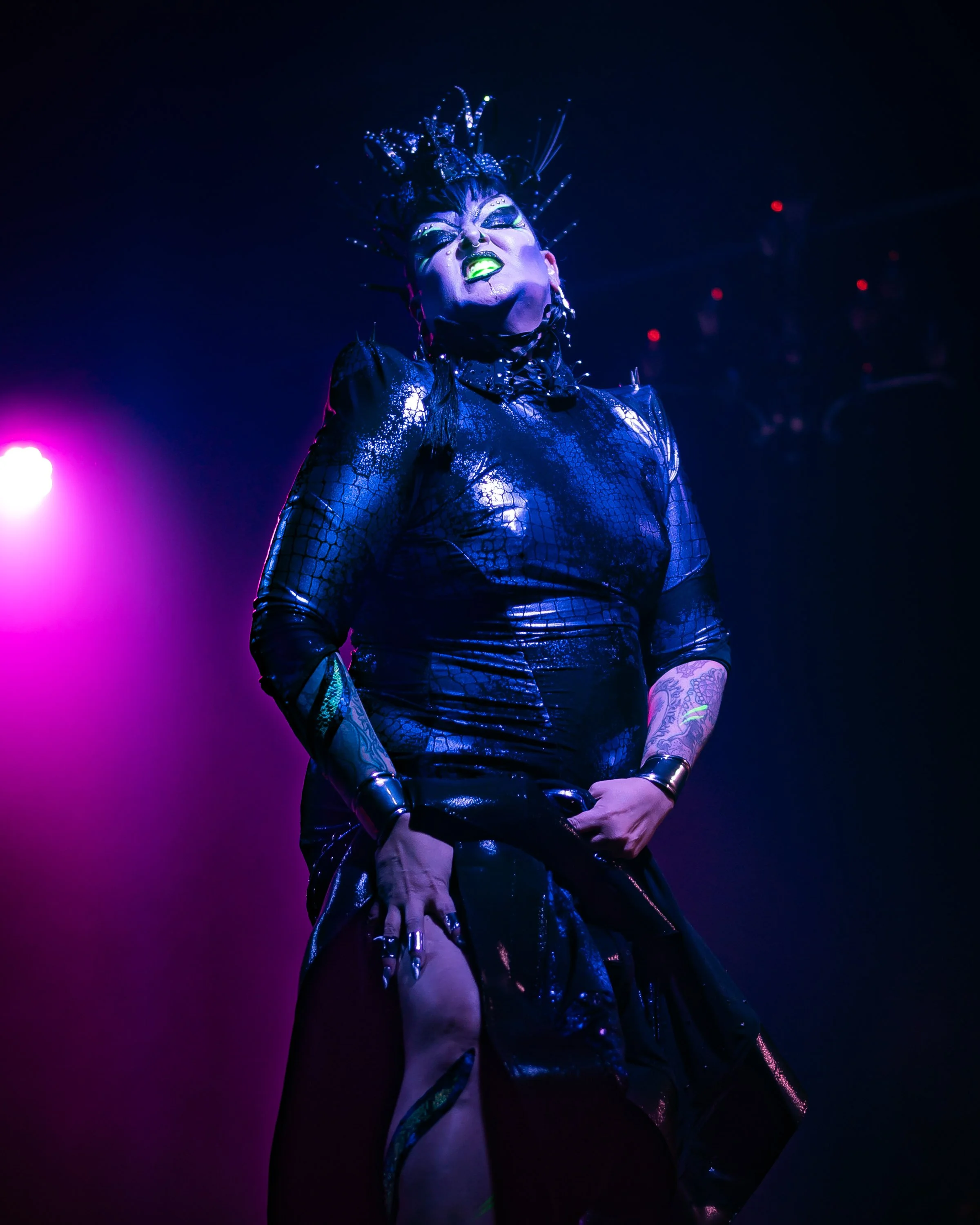 13 ladydrewblood_0513.jpg