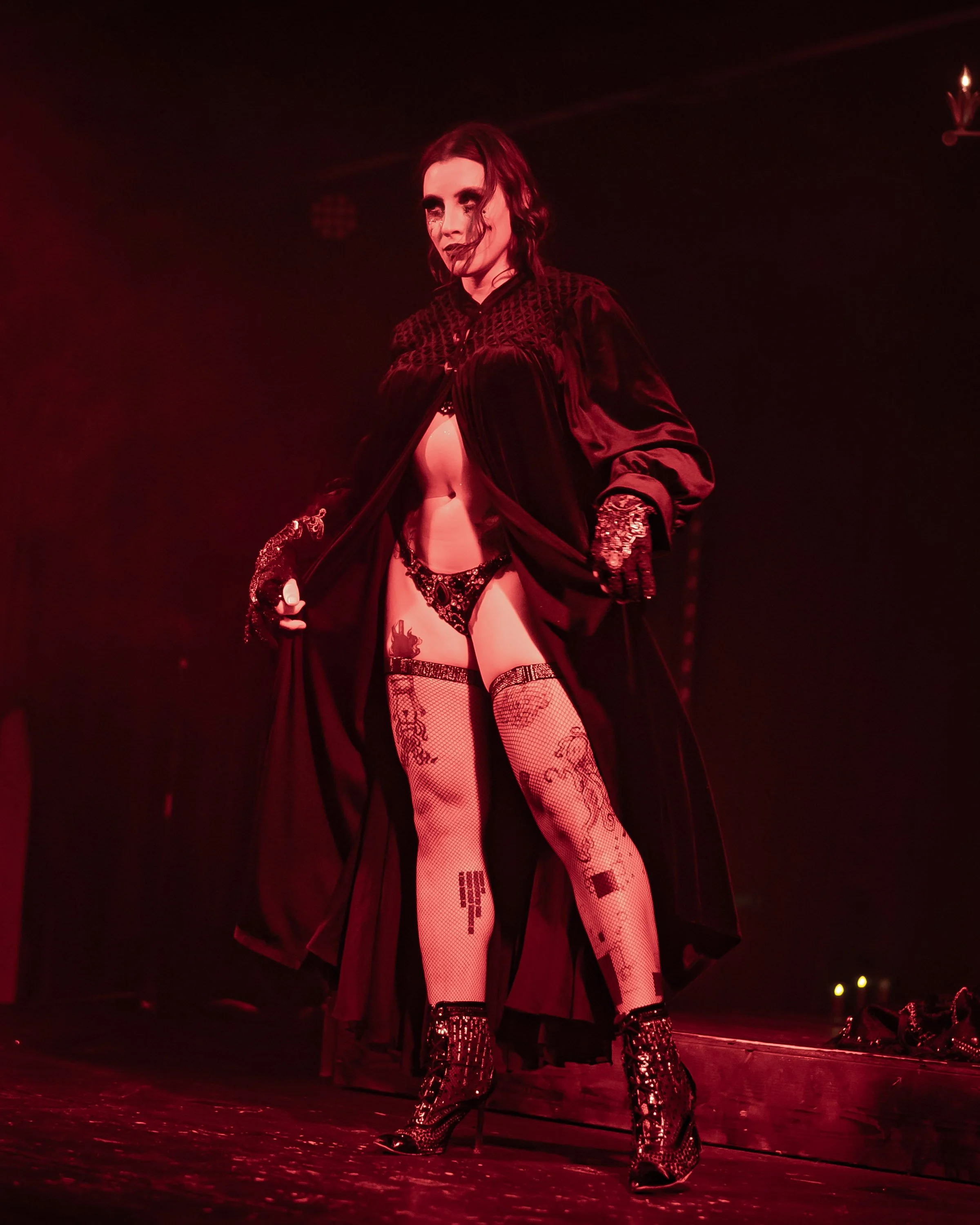 11 sneaky.boo0020.jpg