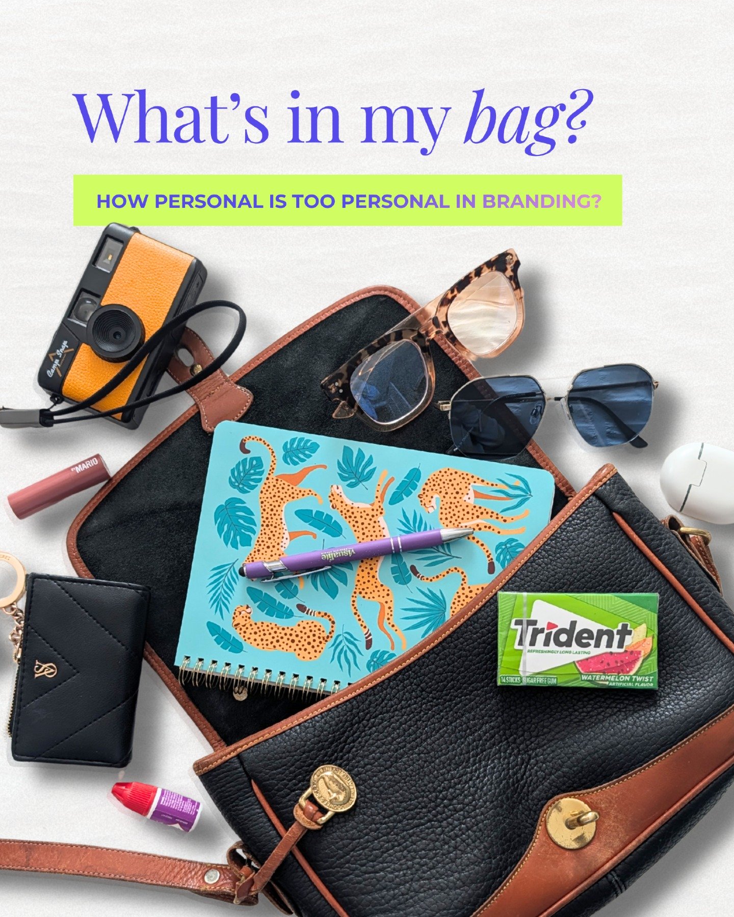 What's in My Bag? 👜

I was talking with my friend yesterday about how we miss the little personal touches in handwritten notes, magazines, and the "what's in your bag" spreads. We miss the details and clues it gives us about a person. 

Wh