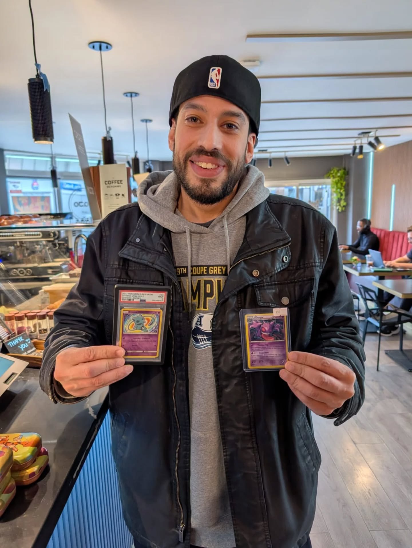 Lucky find at Dungeness Crab under Mojo Caf&eacute; 🍀

#PokemonCards #LuckyFind #CollectorLife #Unexpected #CafeVibes