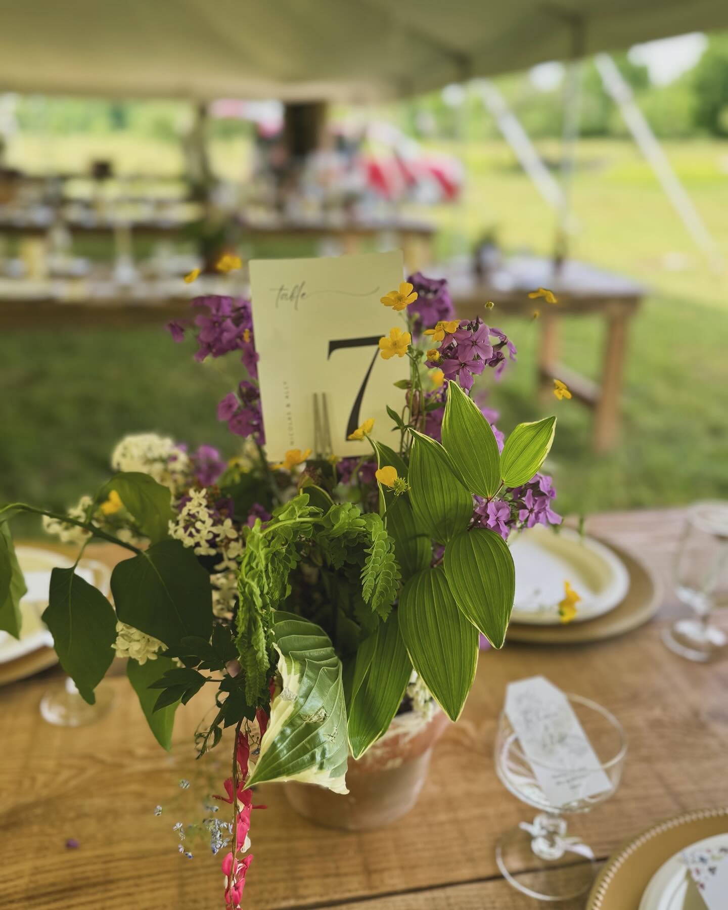 table centerpiece, sprintime arrangement