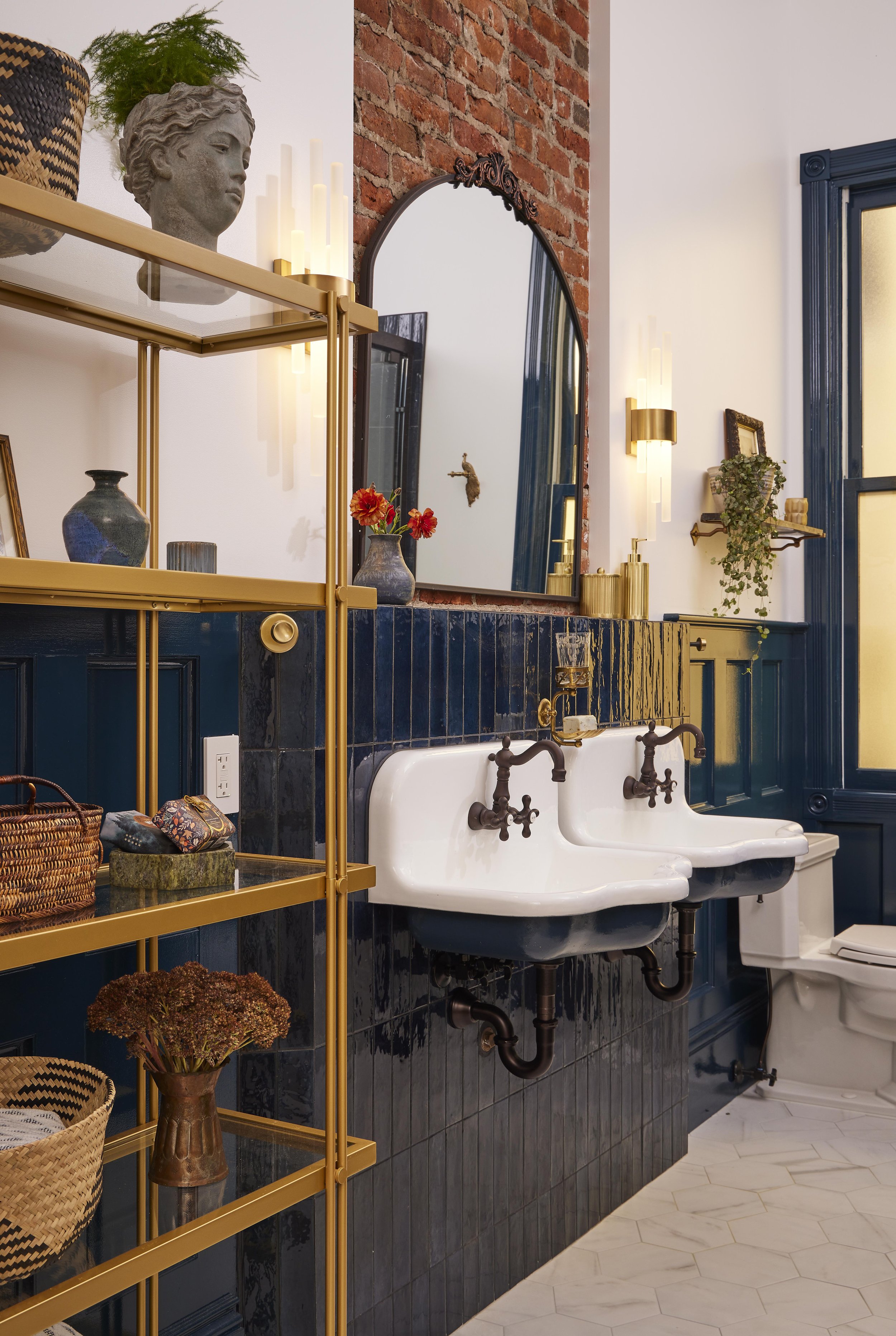 Alamo Square bathroom