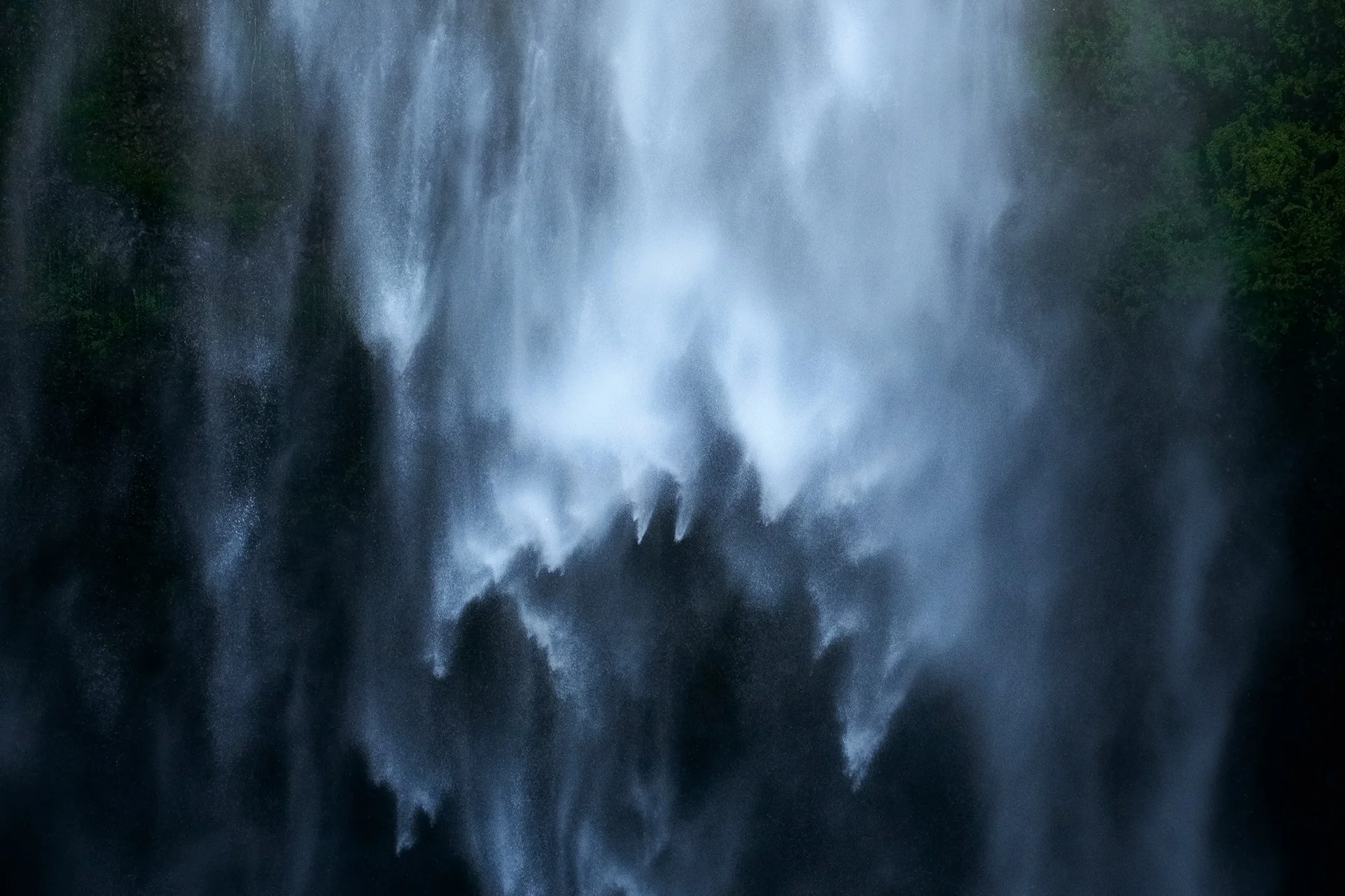 Roaring-Cascade-Series-1-Multnomah-Falls-[3x2]-(Web).jpg