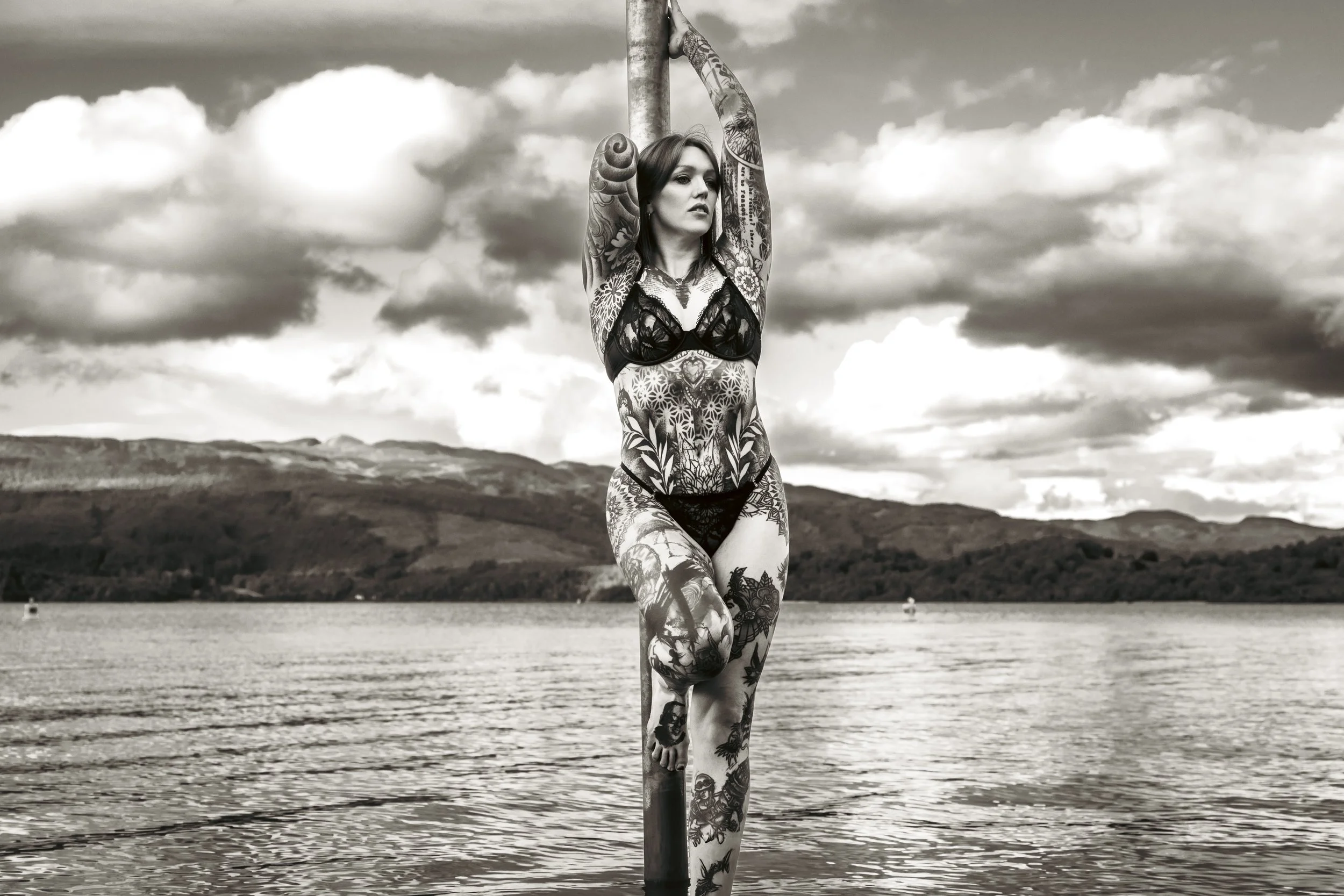Boudoir Photography at Luss, Loch Lomond with the Incredible Tracey