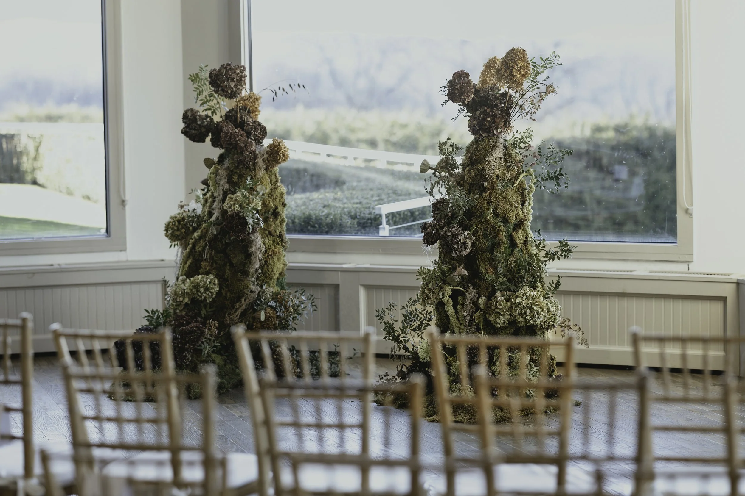 TRUE ARTISTRY! HIRE MARIGOLDS FLORALS TODAY!!
"...Throughout the process, she was incredibly supportive (especially when we, err, fell off with admin) and consistently patient. @New Brides! This is a unique skill that you'll cherish from your vendors
