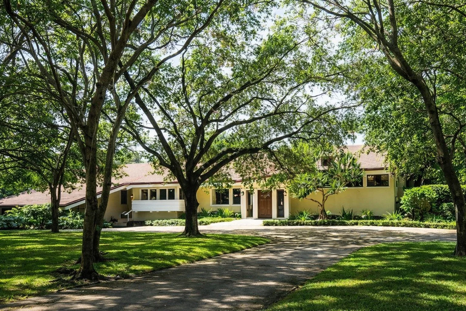 Front Image of Before Renovation