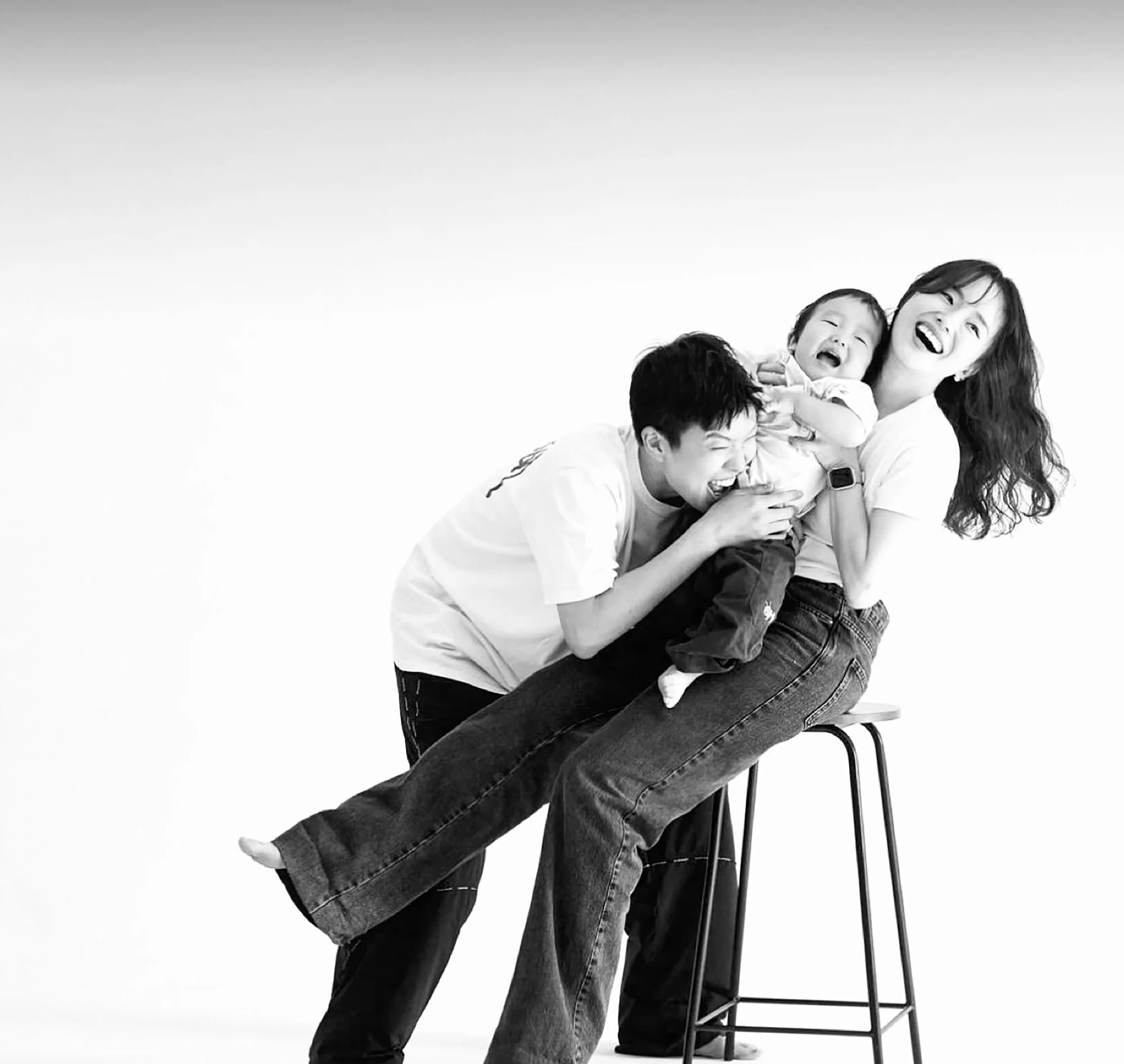family-photographer-vancouver-family-studio-2.jpg