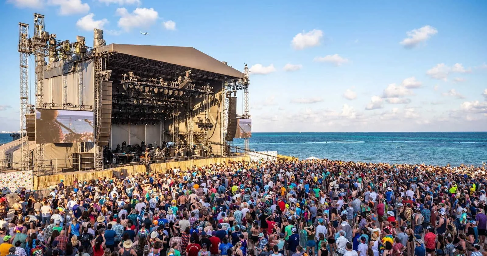 phish-riviera-maya-2022-live.jpg