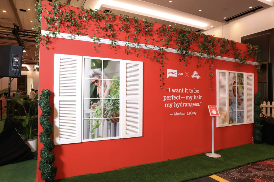 Presenting Sponsor State Farm: 80x40