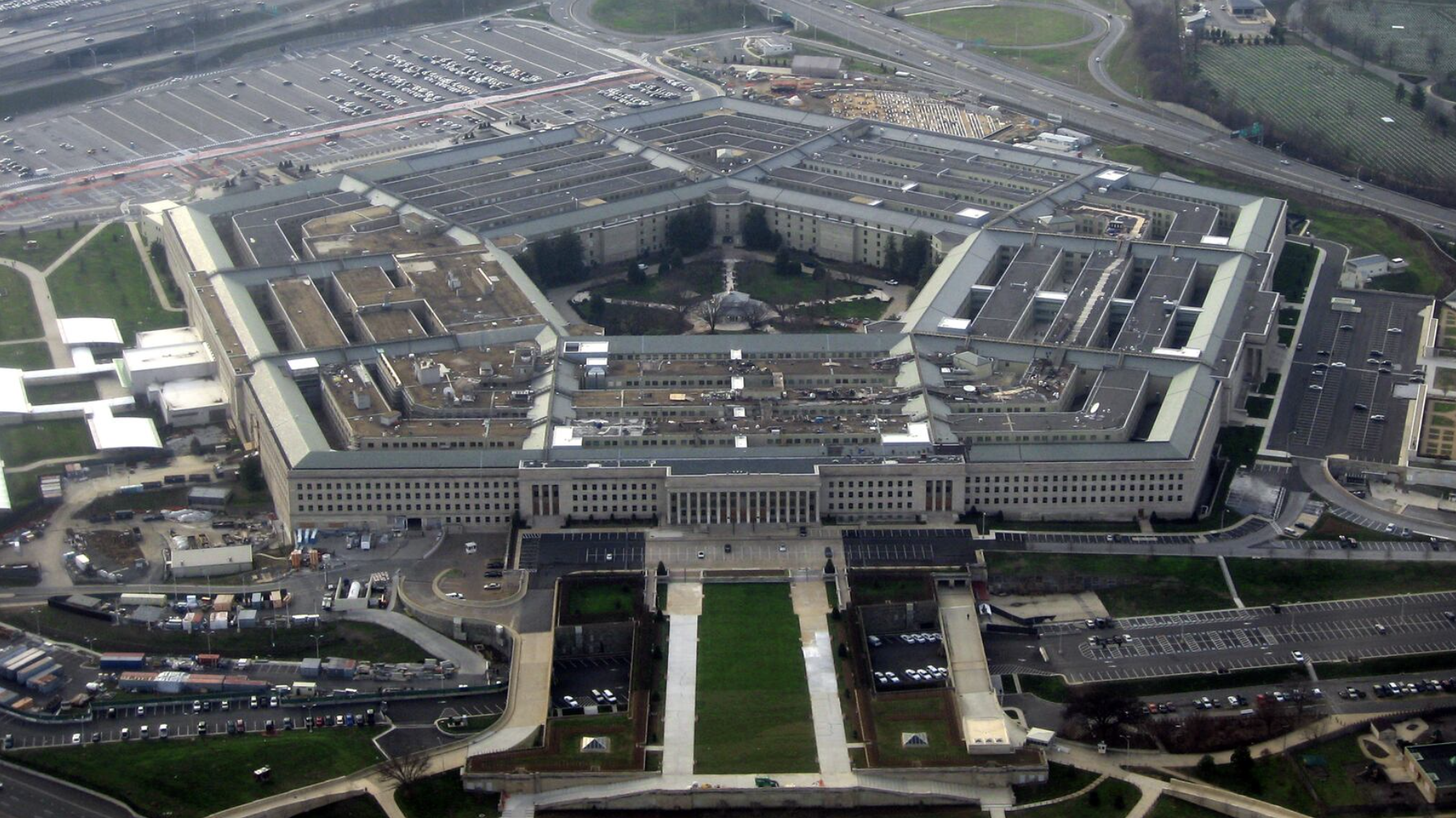 U.S. Department of Defense requires press to report only on authorized information