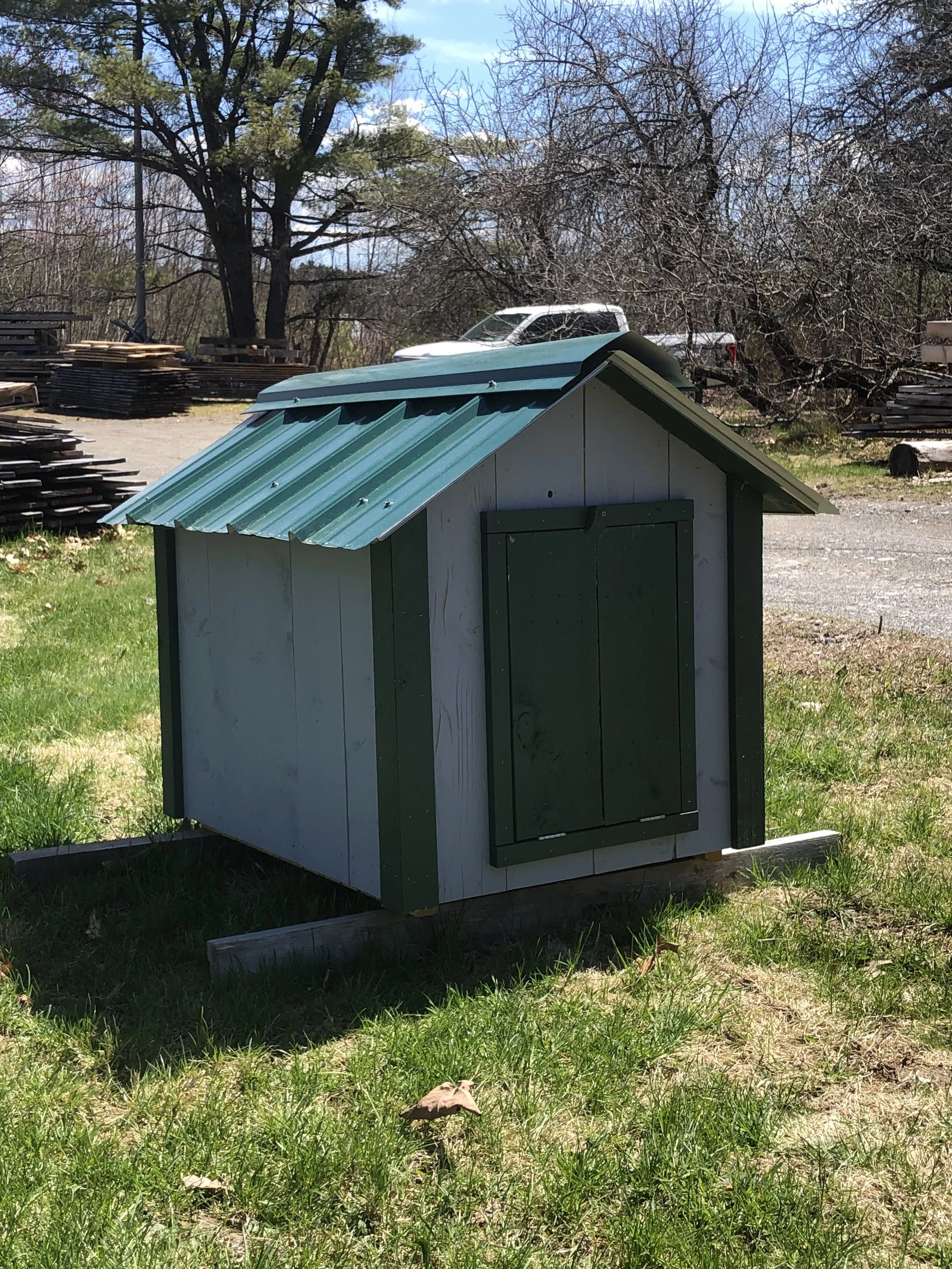 Mini Dog House - 34” x  24" x 32” living space