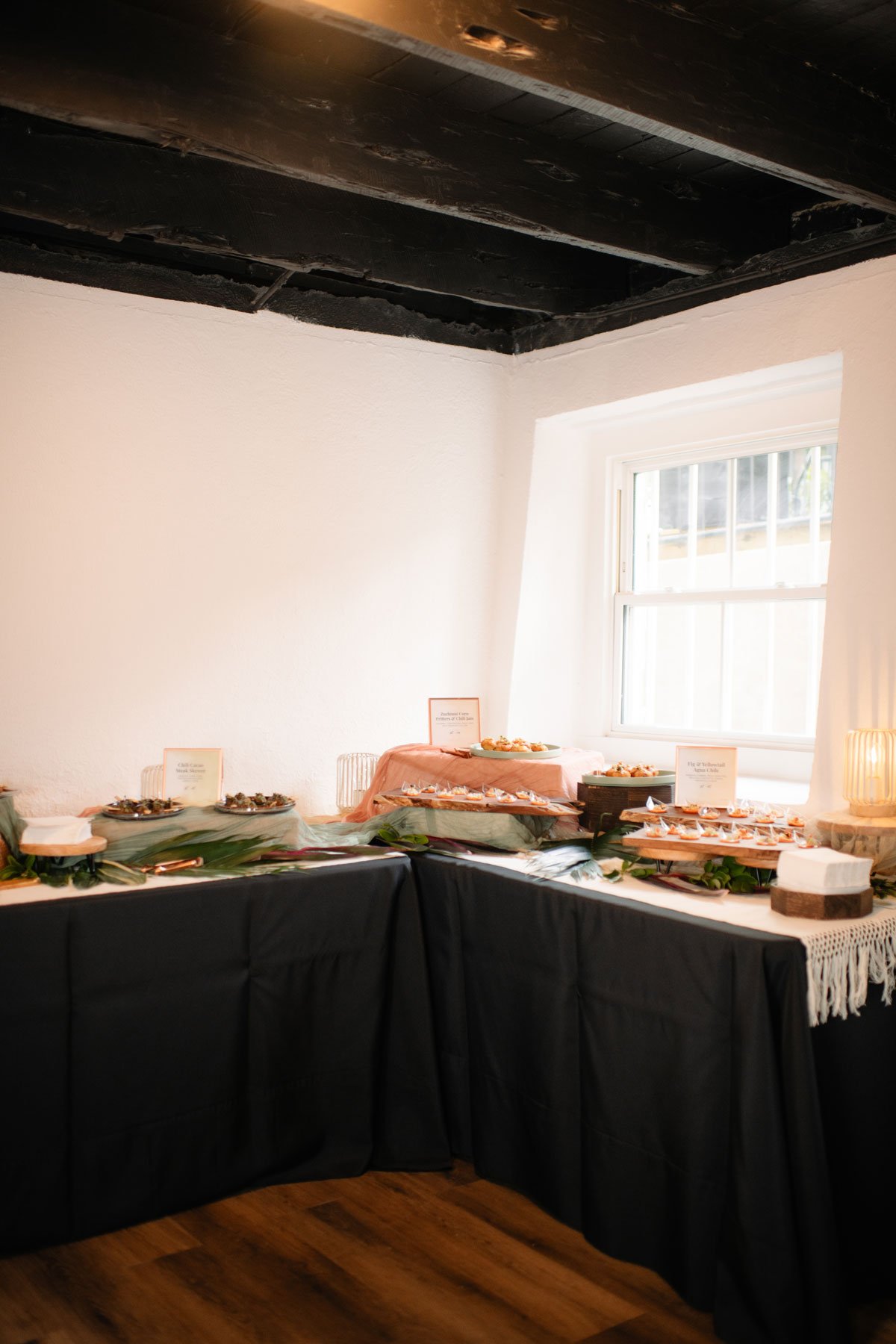 Clubroom_41026-0020.jpg