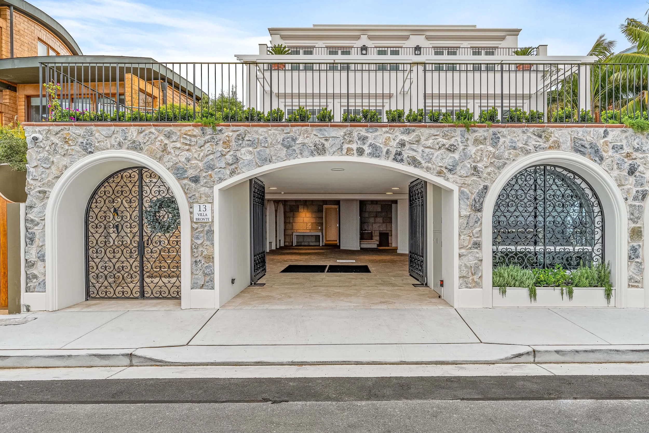 Capri-Inspired Bronte Home